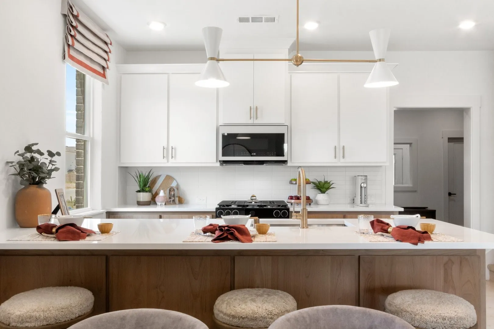 012-1805ParkviewDrive-Melissa-TX-75454-Kitchen.jpg-SMALL