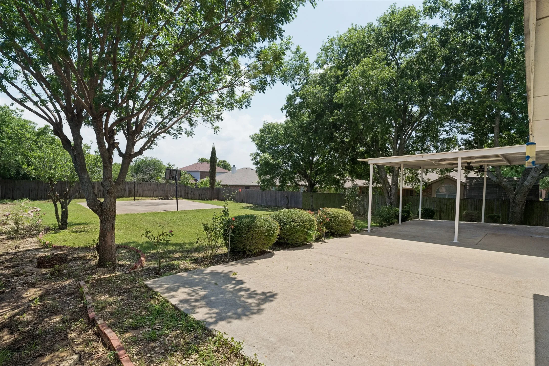 Single Family Residence For Sale in Tarrant County , 1628 Tyler Terrace, Mansfield, Texas 76063, 4 Bedroom, 3 Bathroom, 2 Garage spaces, 2,955 Sqft, built in 2000, mls#21291384, Real Estate Agent in Mansfield, Homes For Sale in Tarrant county, Homes For Sale in Mansfield, Realtor in Mansfield Texas, Real Estate Brokerage Independent Realty Texas, Luminita Cordes Realtor