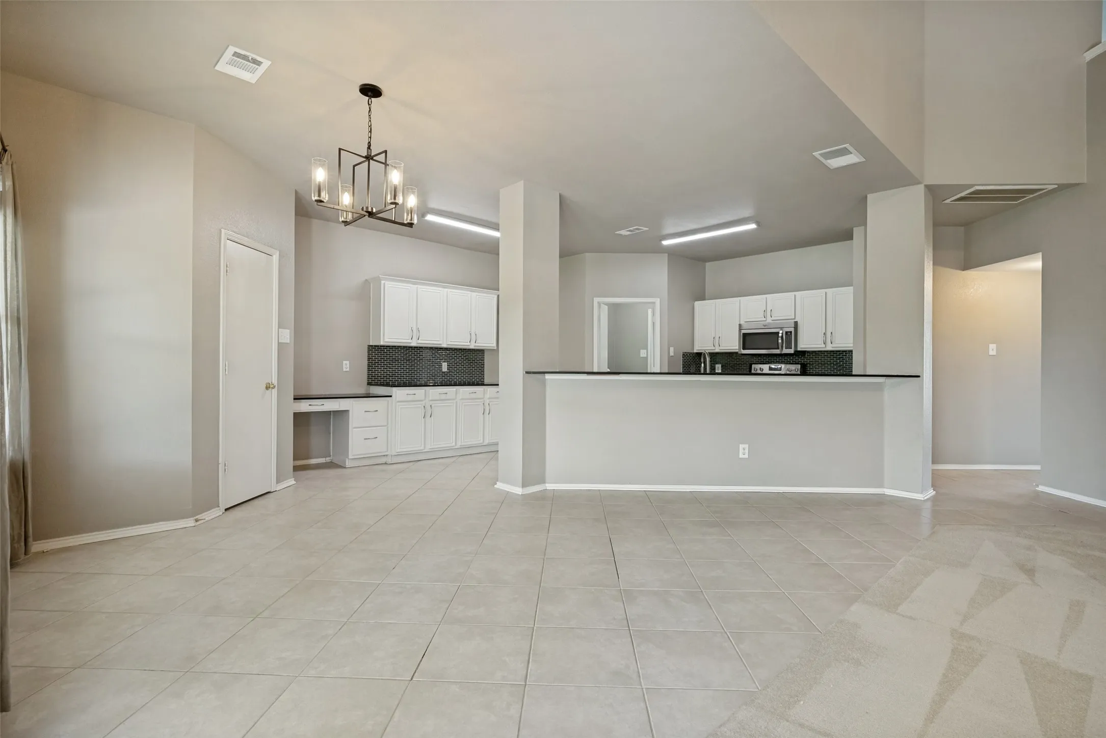 Single Family Residence For Sale in Tarrant County , 1628 Tyler Terrace, Mansfield, Texas 76063, 4 Bedroom, 3 Bathroom, 2 Garage spaces, 2,955 Sqft, built in 2000, mls#21291384, Real Estate Agent in Mansfield, Homes For Sale in Tarrant county, Homes For Sale in Mansfield, Realtor in Mansfield Texas, Real Estate Brokerage Independent Realty Texas, Luminita Cordes Realtor