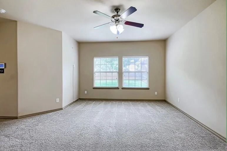 Single Family Residence For Sale in Collin County , 4105 Plymouth Drive, Mc Kinney, Texas 75070, 5 Bedroom, 3 Bathroom, Garage spaces, 2,933 Sqft, built in 2011, mls#21261587, Real Estate Agent in Mc Kinney, Homes For Sale in Collin county, Homes For Sale in Mc Kinney, Realtor in Mc Kinney Texas, Real Estate Brokerage Independent Realty Texas, Luminita Cordes Realtor