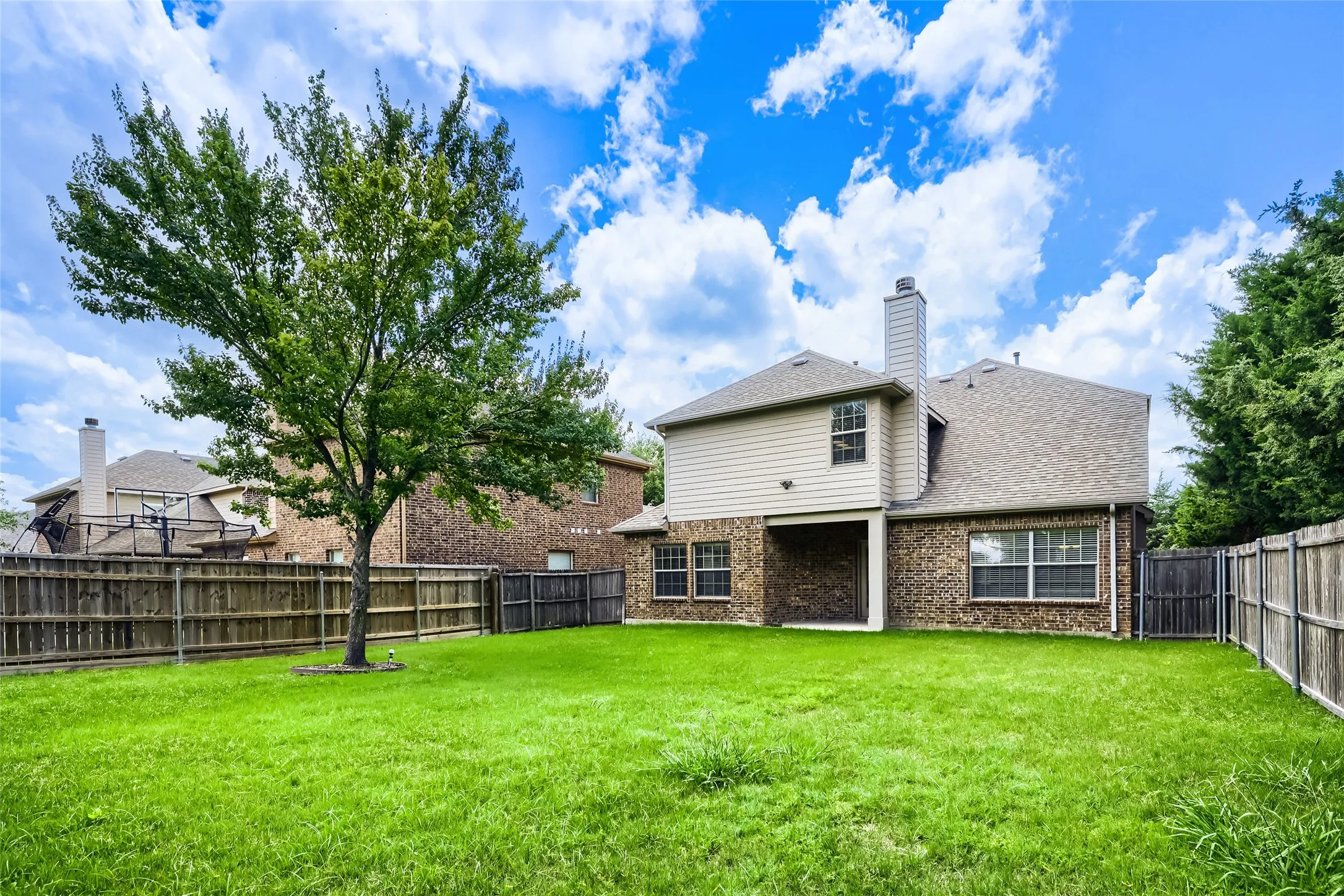 Single Family Residence For Sale in Collin County , 4105 Plymouth Drive, Mc Kinney, Texas 75070, 5 Bedroom, 3 Bathroom, Garage spaces, 2,933 Sqft, built in 2011, mls#21261587, Real Estate Agent in Mc Kinney, Homes For Sale in Collin county, Homes For Sale in Mc Kinney, Realtor in Mc Kinney Texas, Real Estate Brokerage Independent Realty Texas, Luminita Cordes Realtor