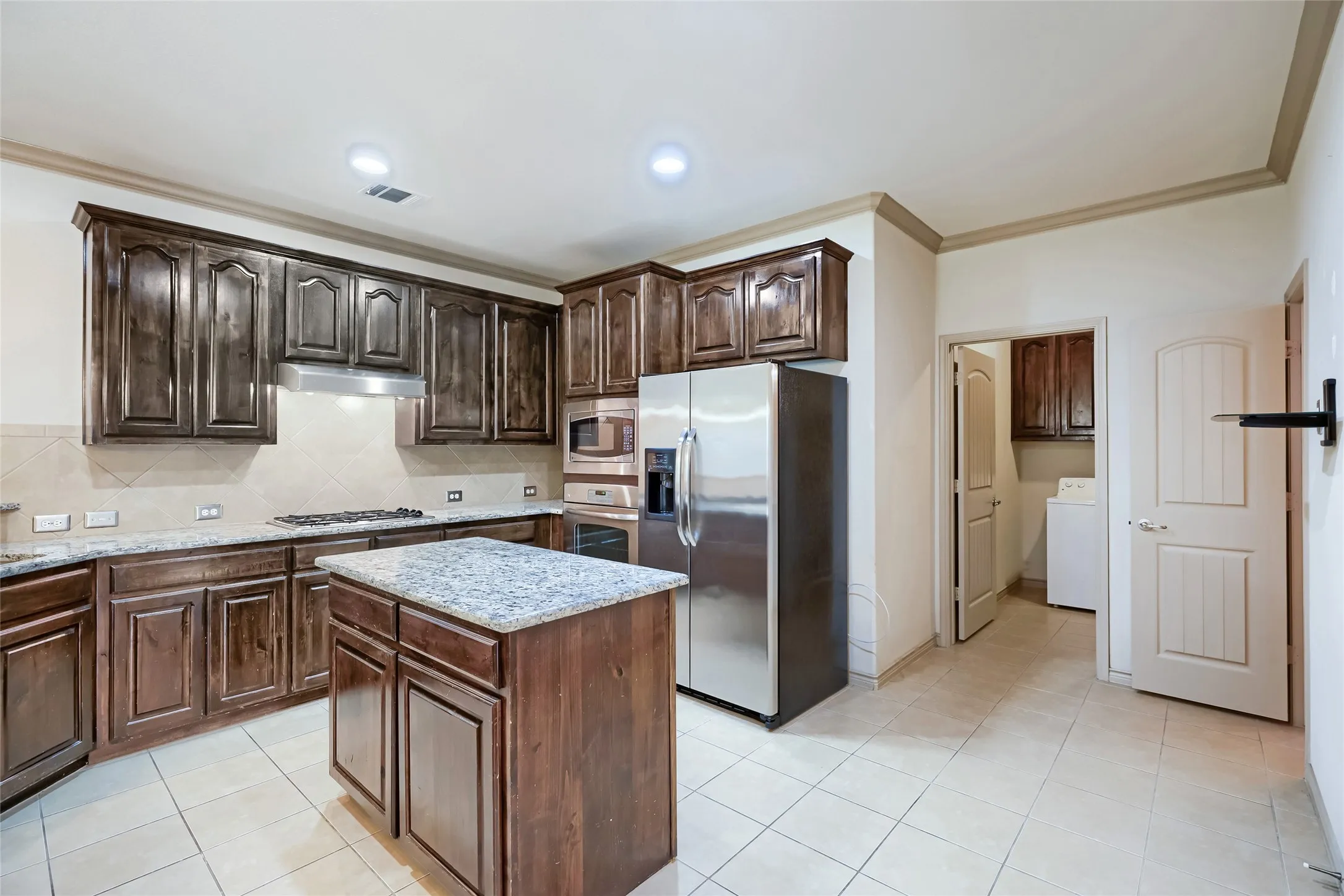 Single Family Residence For Sale in Collin County , 4105 Plymouth Drive, Mc Kinney, Texas 75070, 5 Bedroom, 3 Bathroom, Garage spaces, 2,933 Sqft, built in 2011, mls#21261587, Real Estate Agent in Mc Kinney, Homes For Sale in Collin county, Homes For Sale in Mc Kinney, Realtor in Mc Kinney Texas, Real Estate Brokerage Independent Realty Texas, Luminita Cordes Realtor