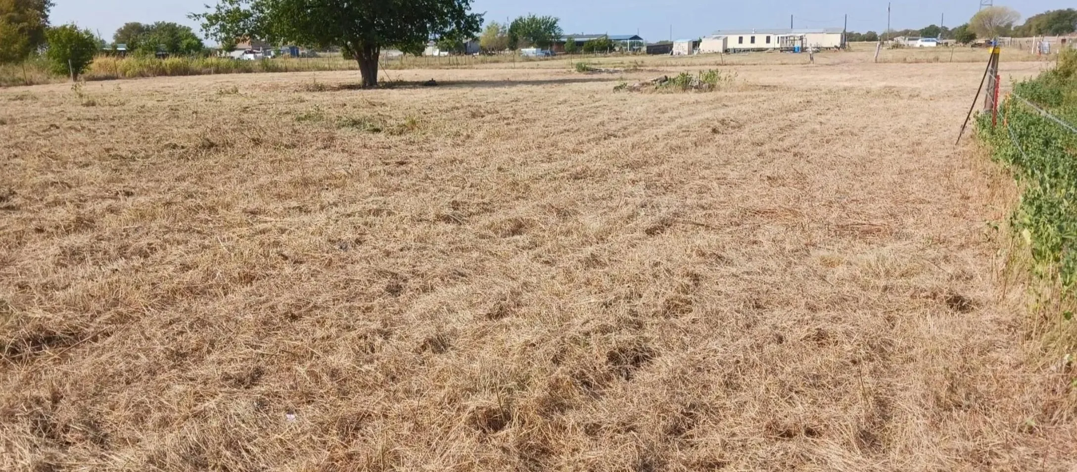 Mobile Home For Sale in Navarro County , 7739 NW County Road 1200, Barry, Texas 75102, 3 Bedrooms, 2 Bathrooms, Garage spaces, 1,170 Sqft, built in 1989, Price $247,000, mls#21293756, Real Estate Agent in Barry, Homes For Sale in Navarro county, Homes For Sale in Barry, Realtor in Barry Texas, Real Estate Brokerage Independent Realty Texas, Luminita Cordes Realtor
