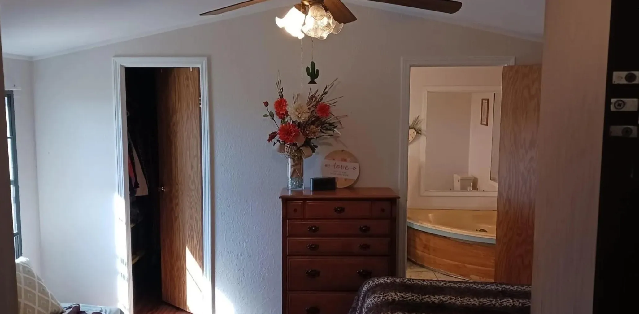 Mobile Home For Sale in Navarro County , 7739 NW County Road 1200, Barry, Texas 75102, 3 Bedrooms, 2 Bathrooms, Garage spaces, 1,170 Sqft, built in 1989, Price $247,000, mls#21293756, Real Estate Agent in Barry, Homes For Sale in Navarro county, Homes For Sale in Barry, Realtor in Barry Texas, Real Estate Brokerage Independent Realty Texas, Luminita Cordes Realtor