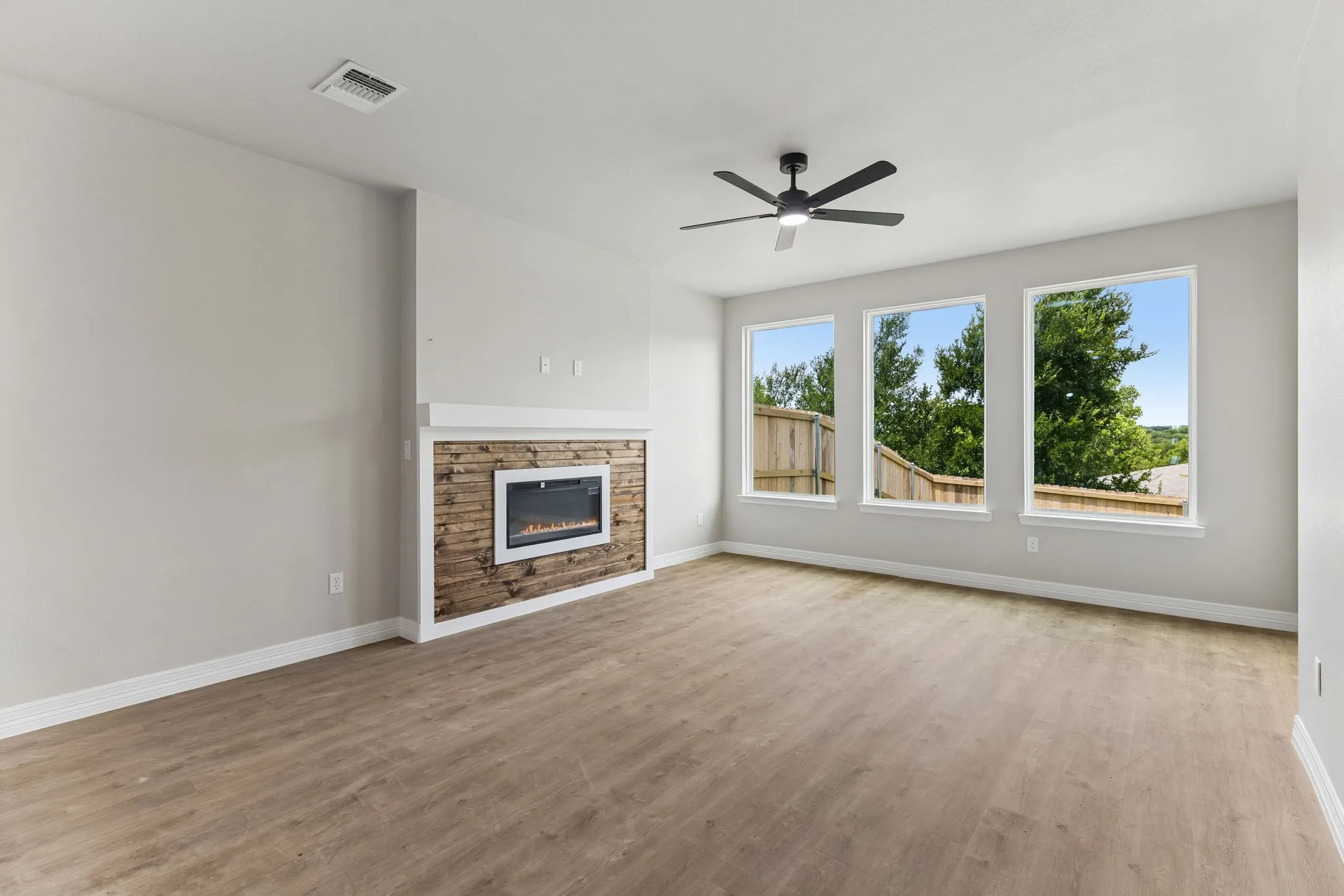 Townhouse For Sale in Bell County , 1307 Lone Pine Way, Killeen, Texas 76543, 3 Bedroom, 2 Bathroom, 1 Garage spaces, 1,339 Sqft, built in 2026, mls#21293755, Real Estate Agent in Killeen, Homes For Sale in Bell county, Homes For Sale in Killeen, Realtor in Killeen Texas, Real Estate Brokerage Independent Realty Texas, Luminita Cordes Realtor