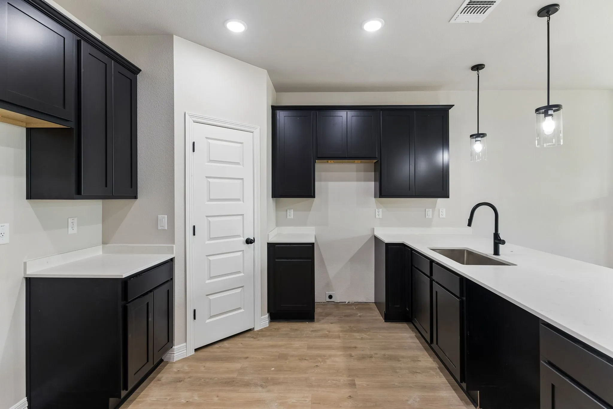 Townhouse For Sale in Bell County , 1307 Lone Pine Way, Killeen, Texas 76543, 3 Bedroom, 2 Bathroom, 1 Garage spaces, 1,339 Sqft, built in 2026, mls#21293755, Real Estate Agent in Killeen, Homes For Sale in Bell county, Homes For Sale in Killeen, Realtor in Killeen Texas, Real Estate Brokerage Independent Realty Texas, Luminita Cordes Realtor