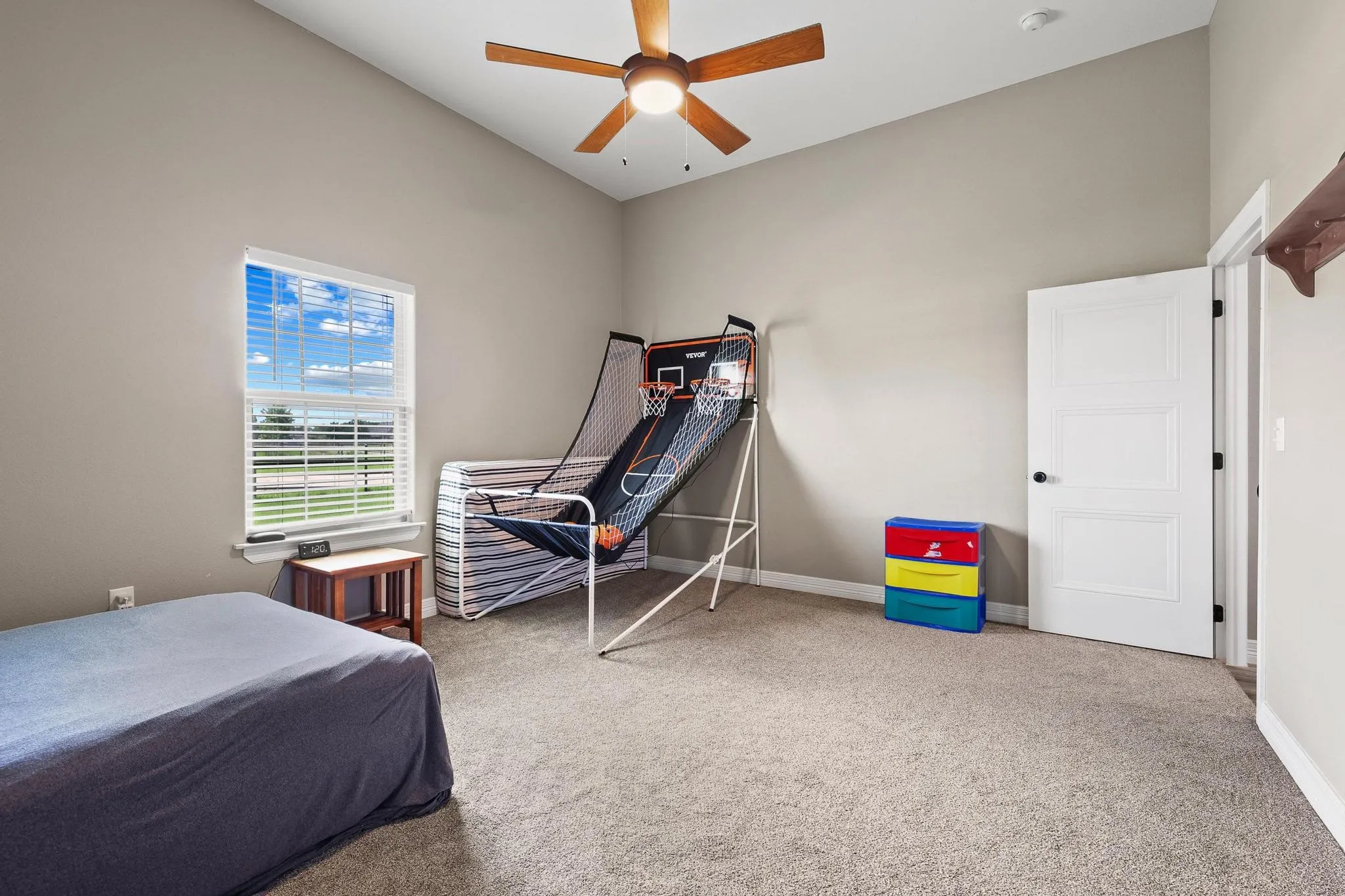 Single Family Residence For Sale in Grayson County , 701 Georgia Boulevard, Collinsville, Texas 76233, 4 Bedroom, 3 Bathroom, 2 Garage spaces, 2,634 Sqft, built in 2023, mls#21293737, Real Estate Agent in Collinsville, Homes For Sale in Grayson county, Homes For Sale in Collinsville, Realtor in Collinsville Texas, Real Estate Brokerage Independent Realty Texas, Luminita Cordes Realtor
