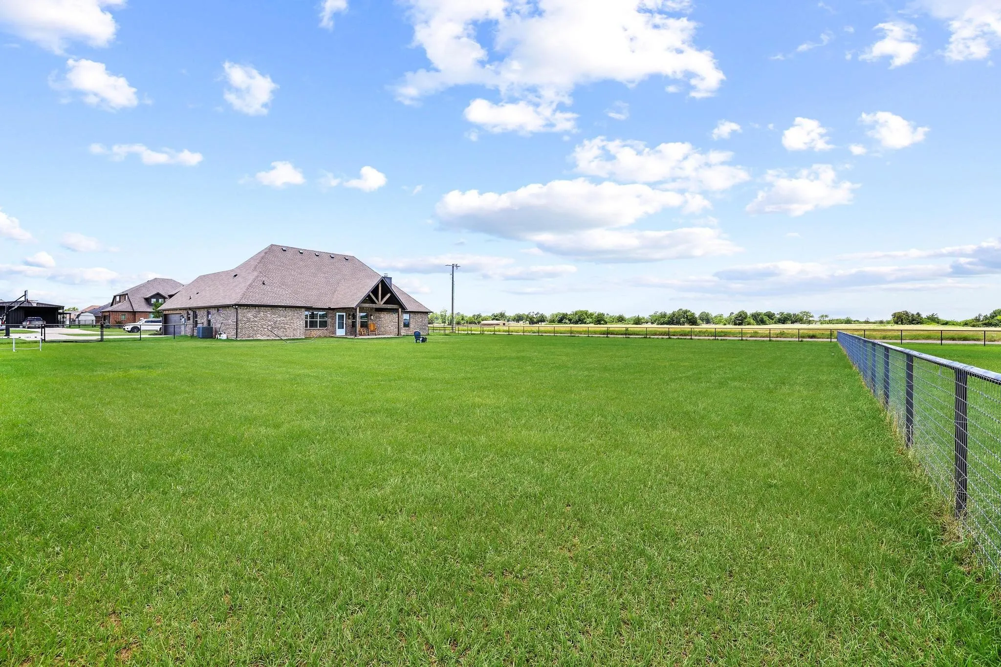 Single Family Residence For Sale in Grayson County , 701 Georgia Boulevard, Collinsville, Texas 76233, 4 Bedroom, 3 Bathroom, 2 Garage spaces, 2,634 Sqft, built in 2023, mls#21293737, Real Estate Agent in Collinsville, Homes For Sale in Grayson county, Homes For Sale in Collinsville, Realtor in Collinsville Texas, Real Estate Brokerage Independent Realty Texas, Luminita Cordes Realtor