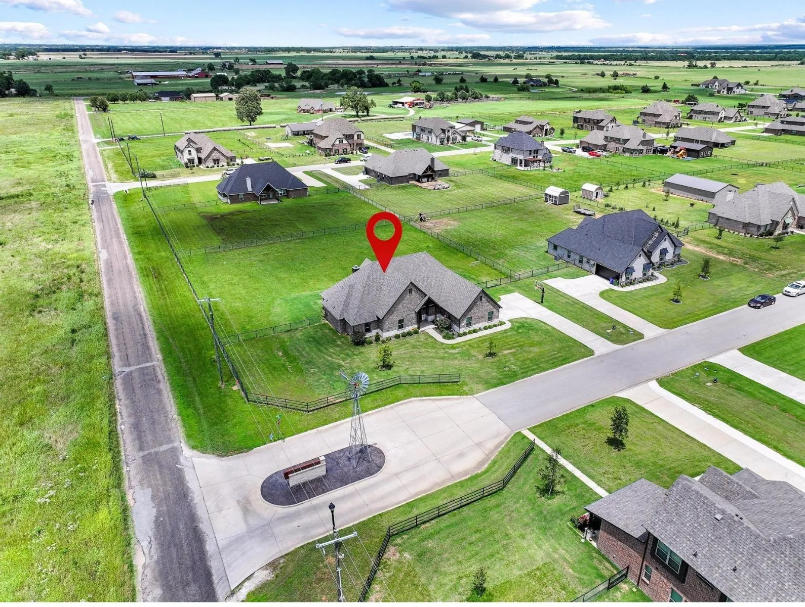 Single Family Residence For Sale in Grayson County , 701 Georgia Boulevard, Collinsville, Texas 76233, 4 Bedroom, 3 Bathroom, 2 Garage spaces, 2,634 Sqft, built in 2023, mls#21293737, Real Estate Agent in Collinsville, Homes For Sale in Grayson county, Homes For Sale in Collinsville, Realtor in Collinsville Texas, Real Estate Brokerage Independent Realty Texas, Luminita Cordes Realtor
