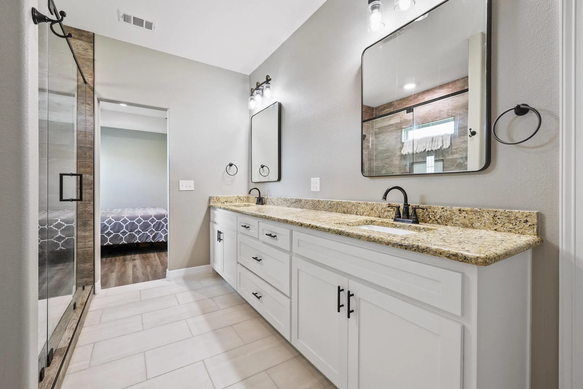 Single Family Residence For Sale in Grayson County , 701 Georgia Boulevard, Collinsville, Texas 76233, 4 Bedroom, 3 Bathroom, 2 Garage spaces, 2,634 Sqft, built in 2023, mls#21293737, Real Estate Agent in Collinsville, Homes For Sale in Grayson county, Homes For Sale in Collinsville, Realtor in Collinsville Texas, Real Estate Brokerage Independent Realty Texas, Luminita Cordes Realtor