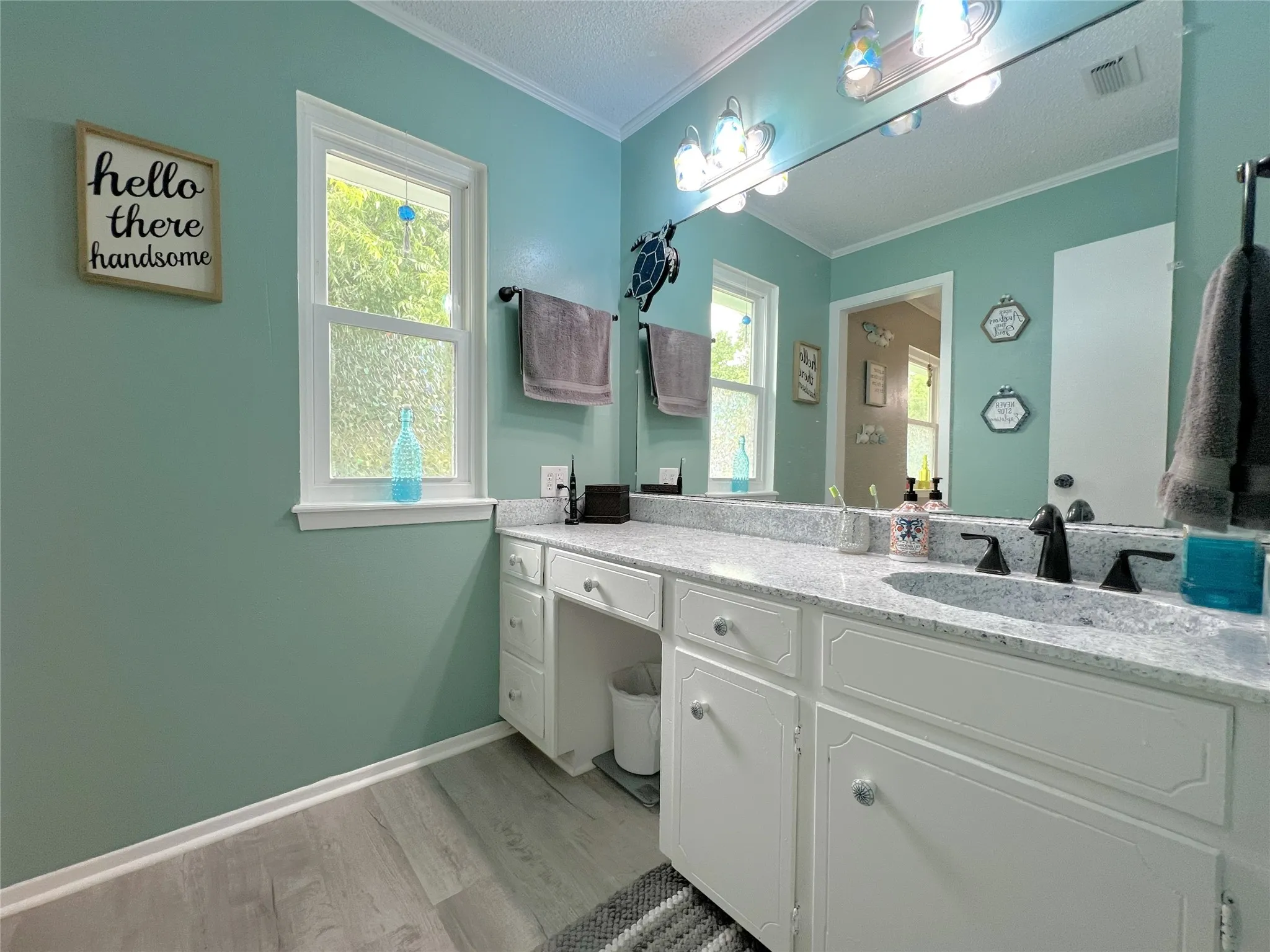Single Family Residence For Sale in Hopkins County , 321 Merrell Drive, Sulphur Springs, Texas 75482, 5 Bedroom, 3 Bathroom, 2 Garage spaces, 3,395 Sqft, built in 1967, mls#21293384, Real Estate Agent in Sulphur Springs, Homes For Sale in Hopkins county, Homes For Sale in Sulphur Springs, Realtor in Sulphur Springs Texas, Real Estate Brokerage Independent Realty Texas, Luminita Cordes Realtor