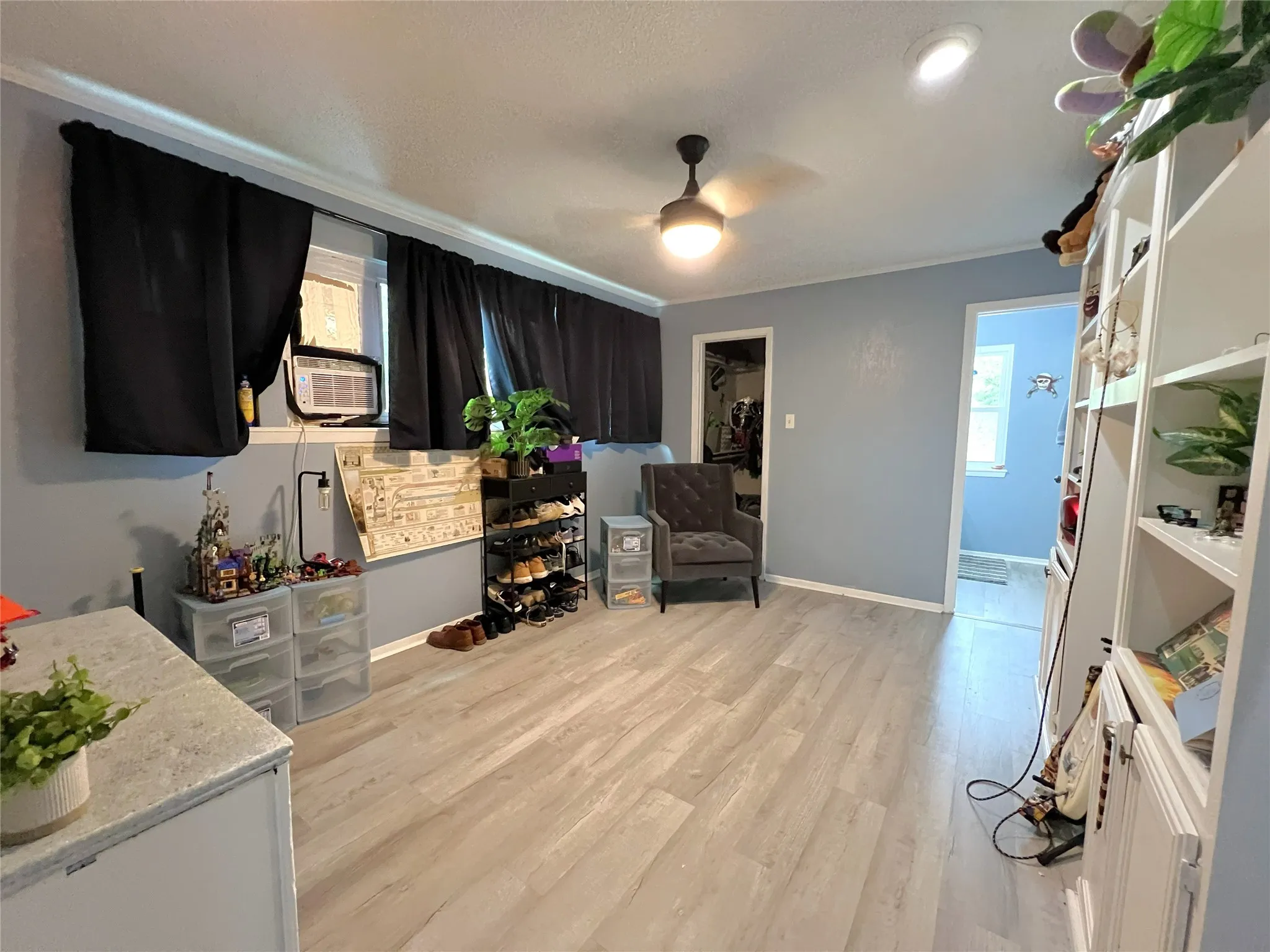Single Family Residence For Sale in Hopkins County , 321 Merrell Drive, Sulphur Springs, Texas 75482, 5 Bedroom, 3 Bathroom, 2 Garage spaces, 3,395 Sqft, built in 1967, mls#21293384, Real Estate Agent in Sulphur Springs, Homes For Sale in Hopkins county, Homes For Sale in Sulphur Springs, Realtor in Sulphur Springs Texas, Real Estate Brokerage Independent Realty Texas, Luminita Cordes Realtor