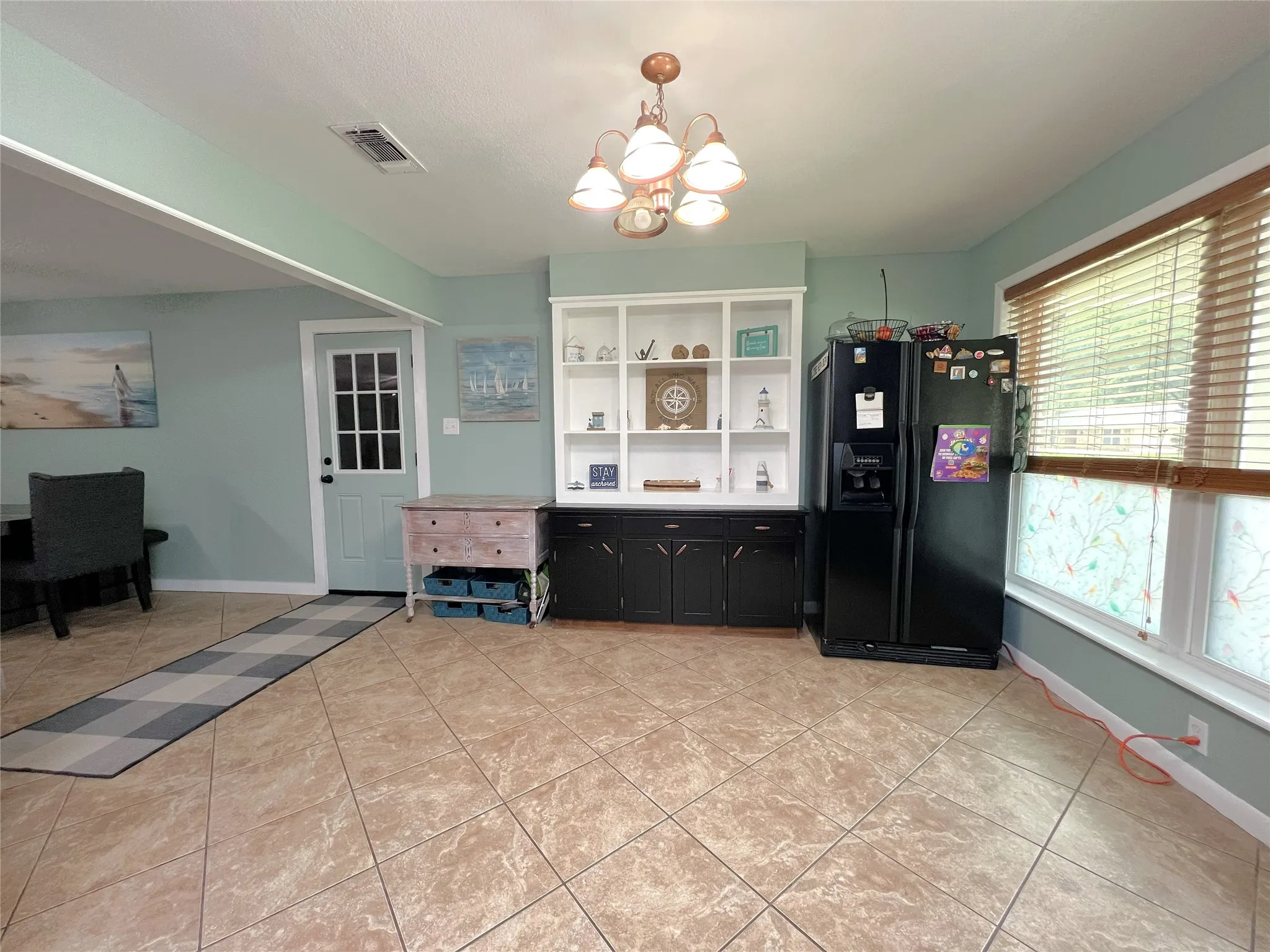 Single Family Residence For Sale in Hopkins County , 321 Merrell Drive, Sulphur Springs, Texas 75482, 5 Bedroom, 3 Bathroom, 2 Garage spaces, 3,395 Sqft, built in 1967, mls#21293384, Real Estate Agent in Sulphur Springs, Homes For Sale in Hopkins county, Homes For Sale in Sulphur Springs, Realtor in Sulphur Springs Texas, Real Estate Brokerage Independent Realty Texas, Luminita Cordes Realtor