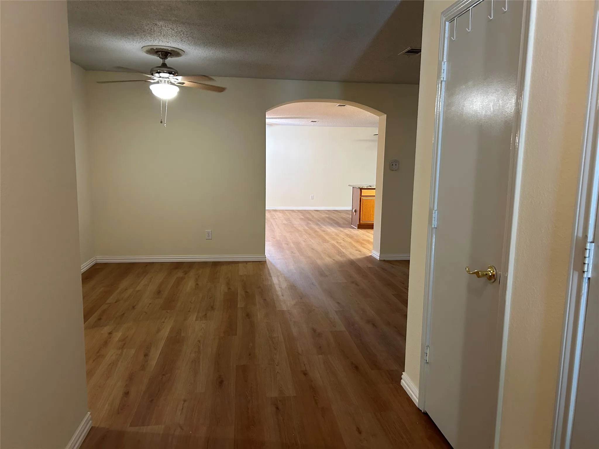 Single Family Residence For Rent in Denton County , 2106 Millwood Drive, Corinth, Texas 76210, 4 Bedrooms, 3 Bathrooms, 2 Garage spaces, 2,989 Sqft, built in 1994, Price $2,800, mls#21293766, Real Estate Agent in Corinth, Homes For Rent in Denton county, Homes For Rent in Corinth, Realtor in Corinth Texas, Real Estate Brokerage Independent Realty Texas, Luminita Cordes Realtor