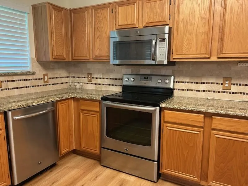 Single Family Residence For Rent in Denton County , 2106 Millwood Drive, Corinth, Texas 76210, 4 Bedrooms, 3 Bathrooms, 2 Garage spaces, 2,989 Sqft, built in 1994, Price $2,800, mls#21293766, Real Estate Agent in Corinth, Homes For Rent in Denton county, Homes For Rent in Corinth, Realtor in Corinth Texas, Real Estate Brokerage Independent Realty Texas, Luminita Cordes Realtor