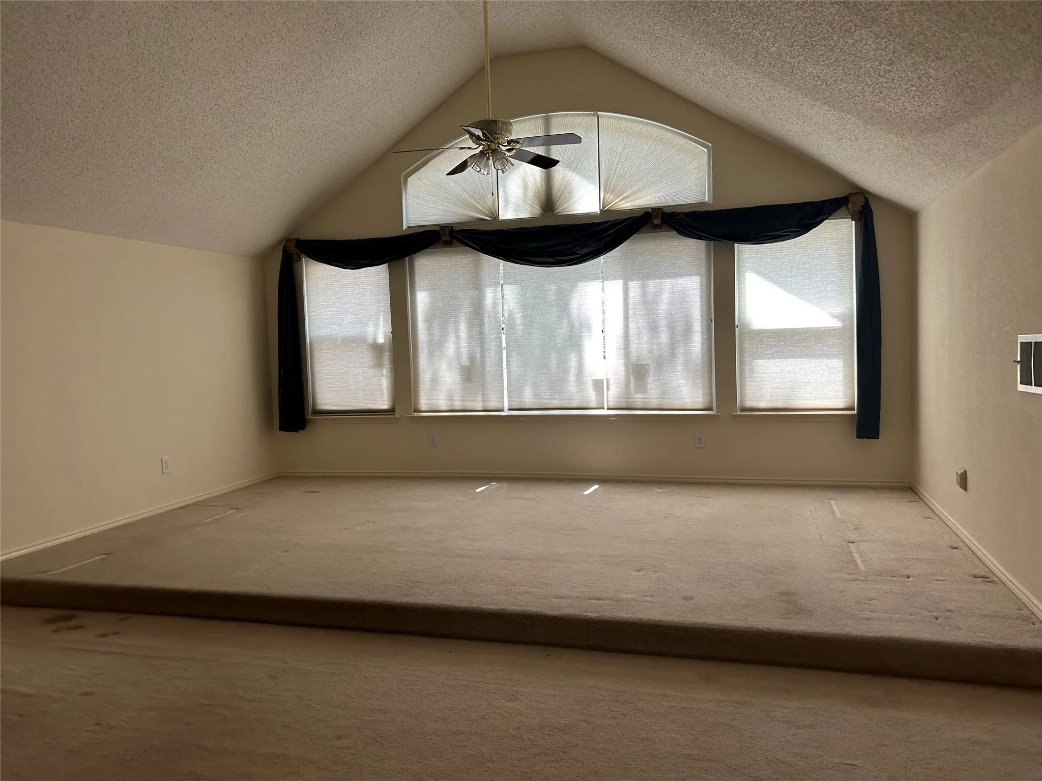 Upstairs - ensuite