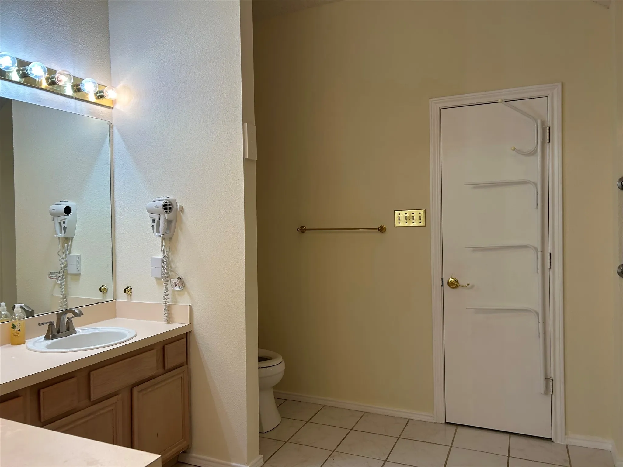 separate vanities