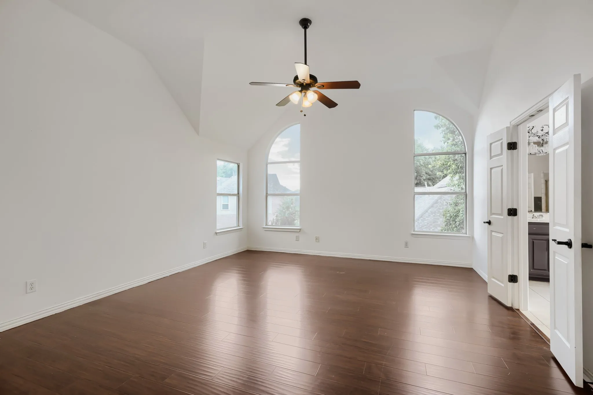 Single Family Residence For Sale in Collin County , 419 Misty Meadow Drive, Allen, Texas 75013, 4 Bedroom, 3 Bathroom, 2 Garage spaces, 3,238 Sqft, built in 2000, mls#21290854, Real Estate Agent in Allen, Homes For Sale in Collin county, Homes For Sale in Allen, Realtor in Allen Texas, Real Estate Brokerage Independent Realty Texas, Luminita Cordes Realtor
