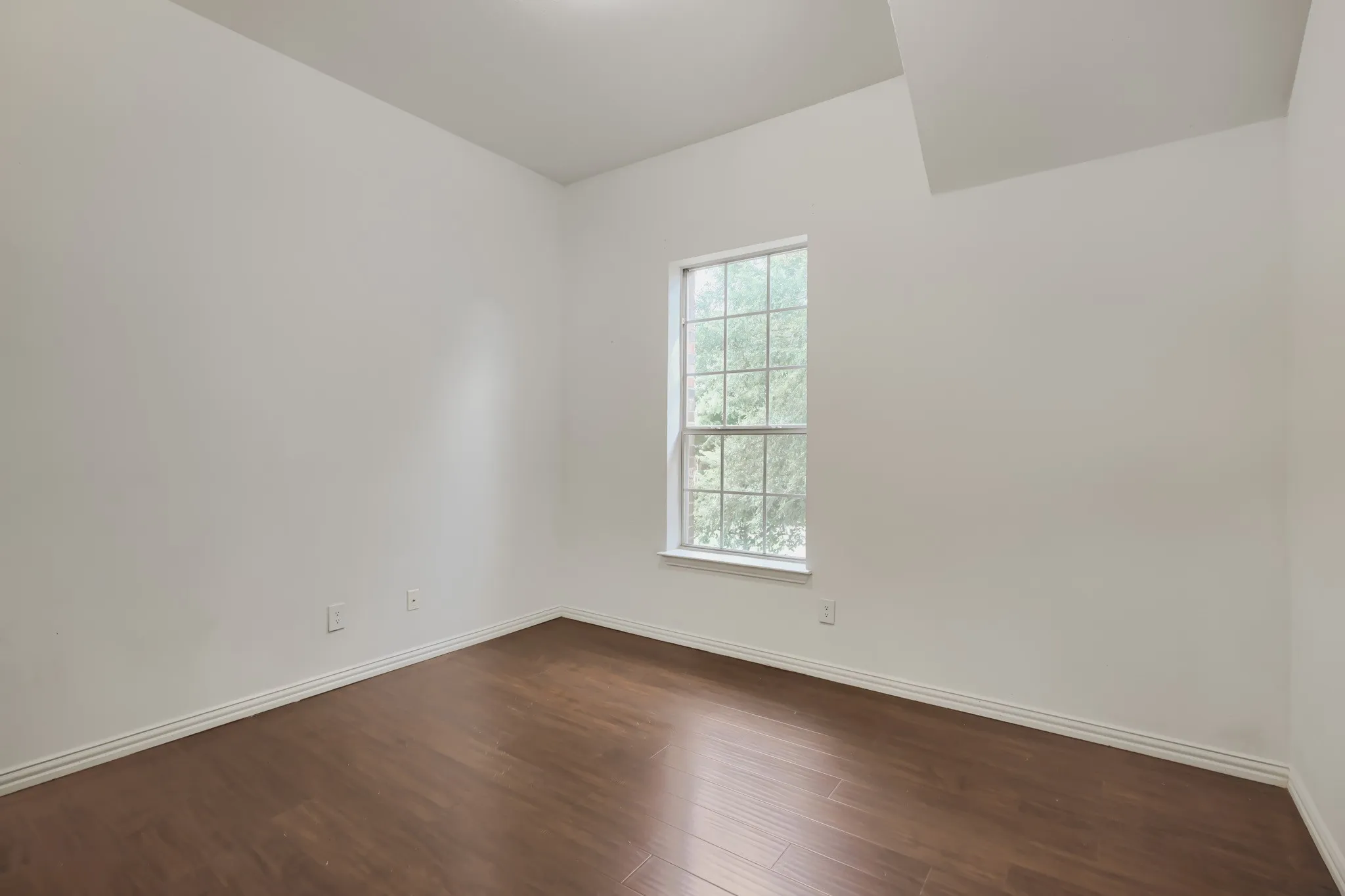 Single Family Residence For Sale in Collin County , 419 Misty Meadow Drive, Allen, Texas 75013, 4 Bedroom, 3 Bathroom, 2 Garage spaces, 3,238 Sqft, built in 2000, mls#21290854, Real Estate Agent in Allen, Homes For Sale in Collin county, Homes For Sale in Allen, Realtor in Allen Texas, Real Estate Brokerage Independent Realty Texas, Luminita Cordes Realtor