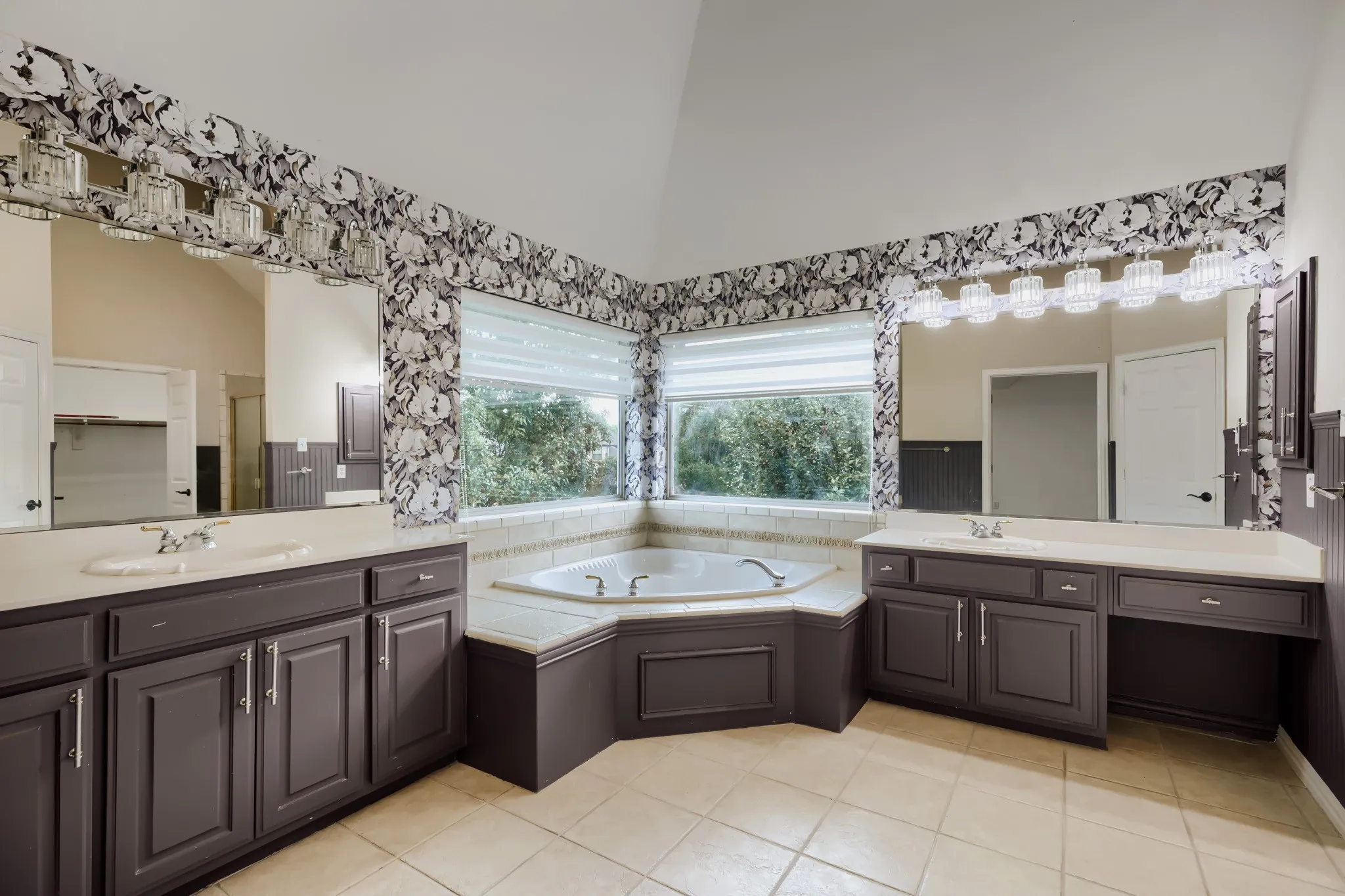 Single Family Residence For Sale in Collin County , 419 Misty Meadow Drive, Allen, Texas 75013, 4 Bedroom, 3 Bathroom, 2 Garage spaces, 3,238 Sqft, built in 2000, mls#21290854, Real Estate Agent in Allen, Homes For Sale in Collin county, Homes For Sale in Allen, Realtor in Allen Texas, Real Estate Brokerage Independent Realty Texas, Luminita Cordes Realtor