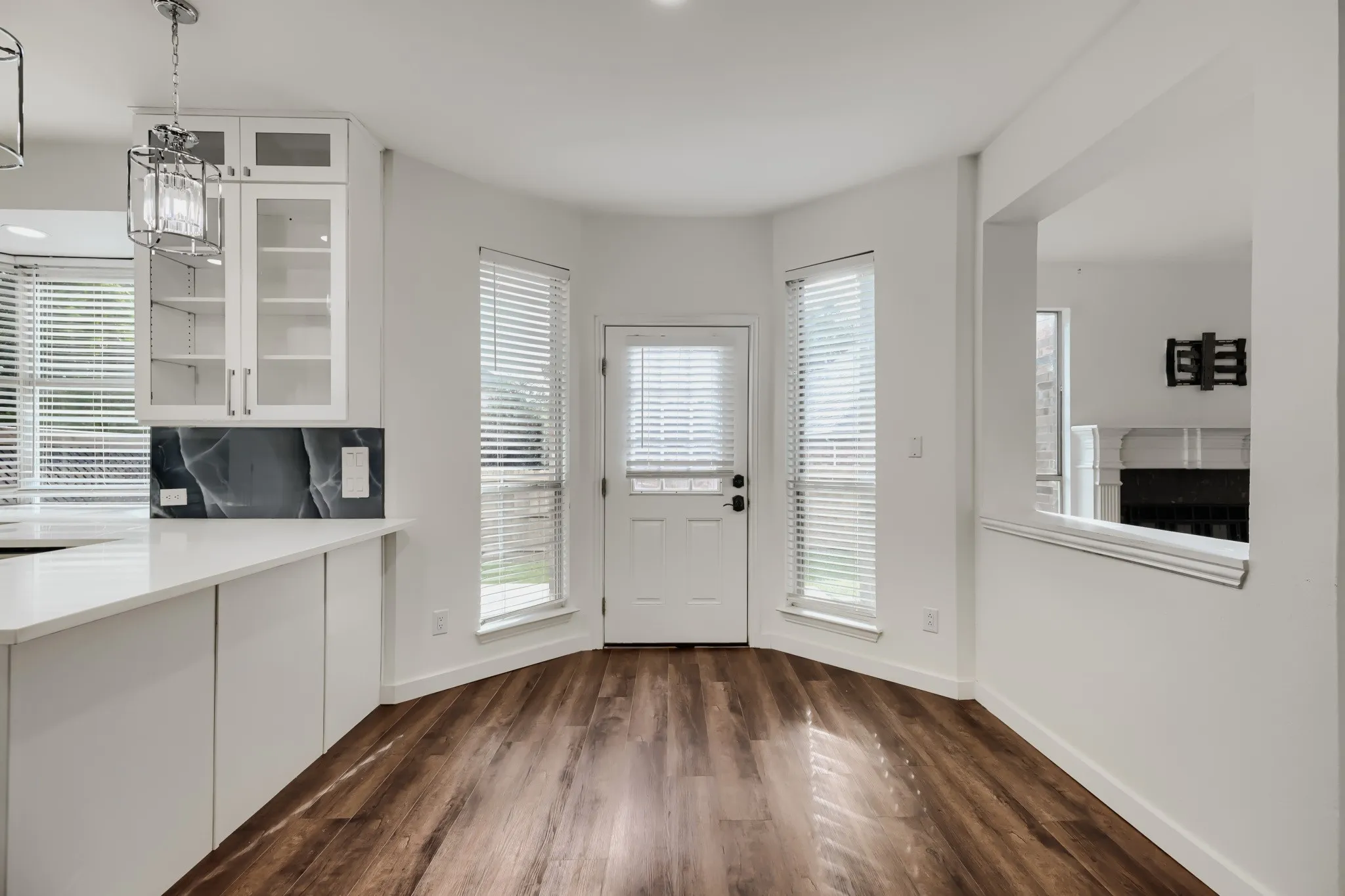 Single Family Residence For Sale in Collin County , 419 Misty Meadow Drive, Allen, Texas 75013, 4 Bedroom, 3 Bathroom, 2 Garage spaces, 3,238 Sqft, built in 2000, mls#21290854, Real Estate Agent in Allen, Homes For Sale in Collin county, Homes For Sale in Allen, Realtor in Allen Texas, Real Estate Brokerage Independent Realty Texas, Luminita Cordes Realtor