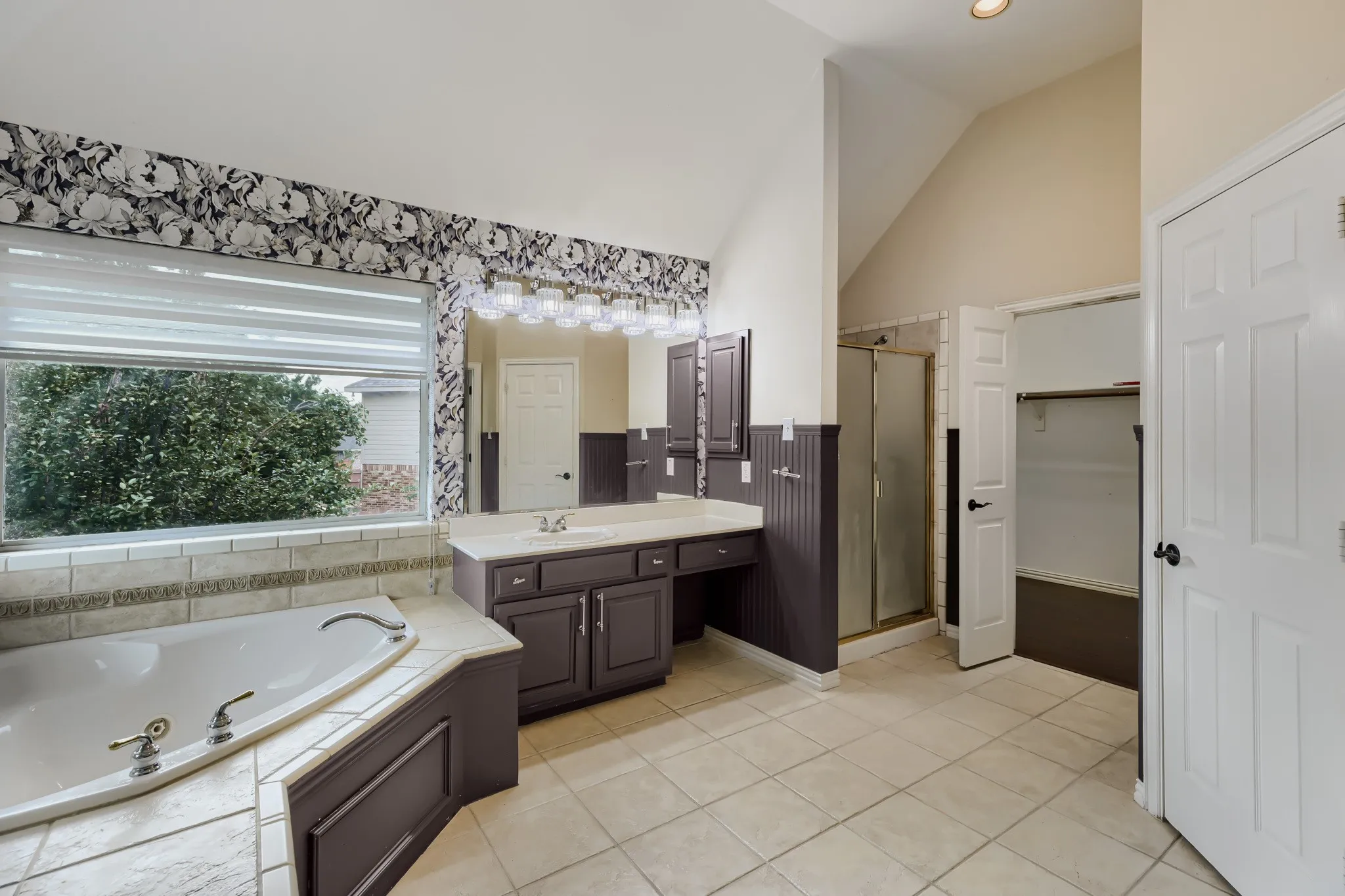 Single Family Residence For Sale in Collin County , 419 Misty Meadow Drive, Allen, Texas 75013, 4 Bedroom, 3 Bathroom, 2 Garage spaces, 3,238 Sqft, built in 2000, mls#21290854, Real Estate Agent in Allen, Homes For Sale in Collin county, Homes For Sale in Allen, Realtor in Allen Texas, Real Estate Brokerage Independent Realty Texas, Luminita Cordes Realtor