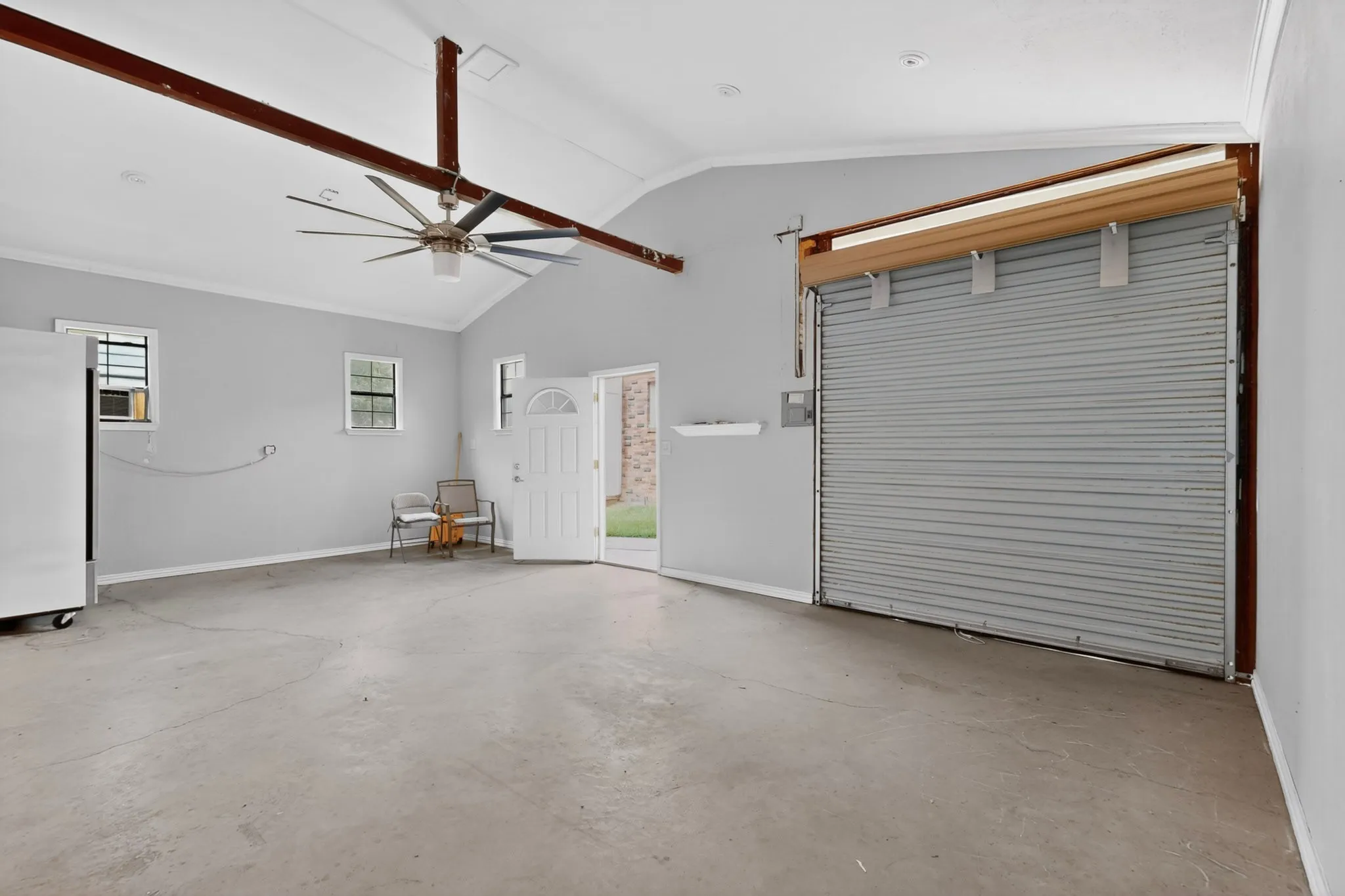 Single Family Residence For Sale in Smith County , 926 S Kennedy Avenue, Tyler, Texas 75701, 3 Bedroom, 2 Bathroom, 1 Garage spaces, 1,359 Sqft, built in 1936, mls#21292554, Real Estate Agent in Tyler, Homes For Sale in Smith county, Homes For Sale in Tyler, Realtor in Tyler Texas, Real Estate Brokerage Independent Realty Texas, Luminita Cordes Realtor