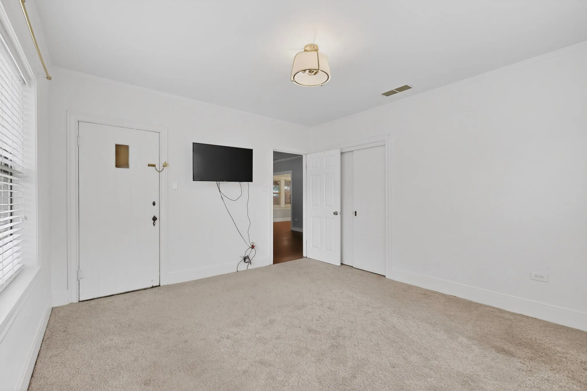 Single Family Residence For Sale in Smith County , 926 S Kennedy Avenue, Tyler, Texas 75701, 3 Bedroom, 2 Bathroom, 1 Garage spaces, 1,359 Sqft, built in 1936, mls#21292554, Real Estate Agent in Tyler, Homes For Sale in Smith county, Homes For Sale in Tyler, Realtor in Tyler Texas, Real Estate Brokerage Independent Realty Texas, Luminita Cordes Realtor
