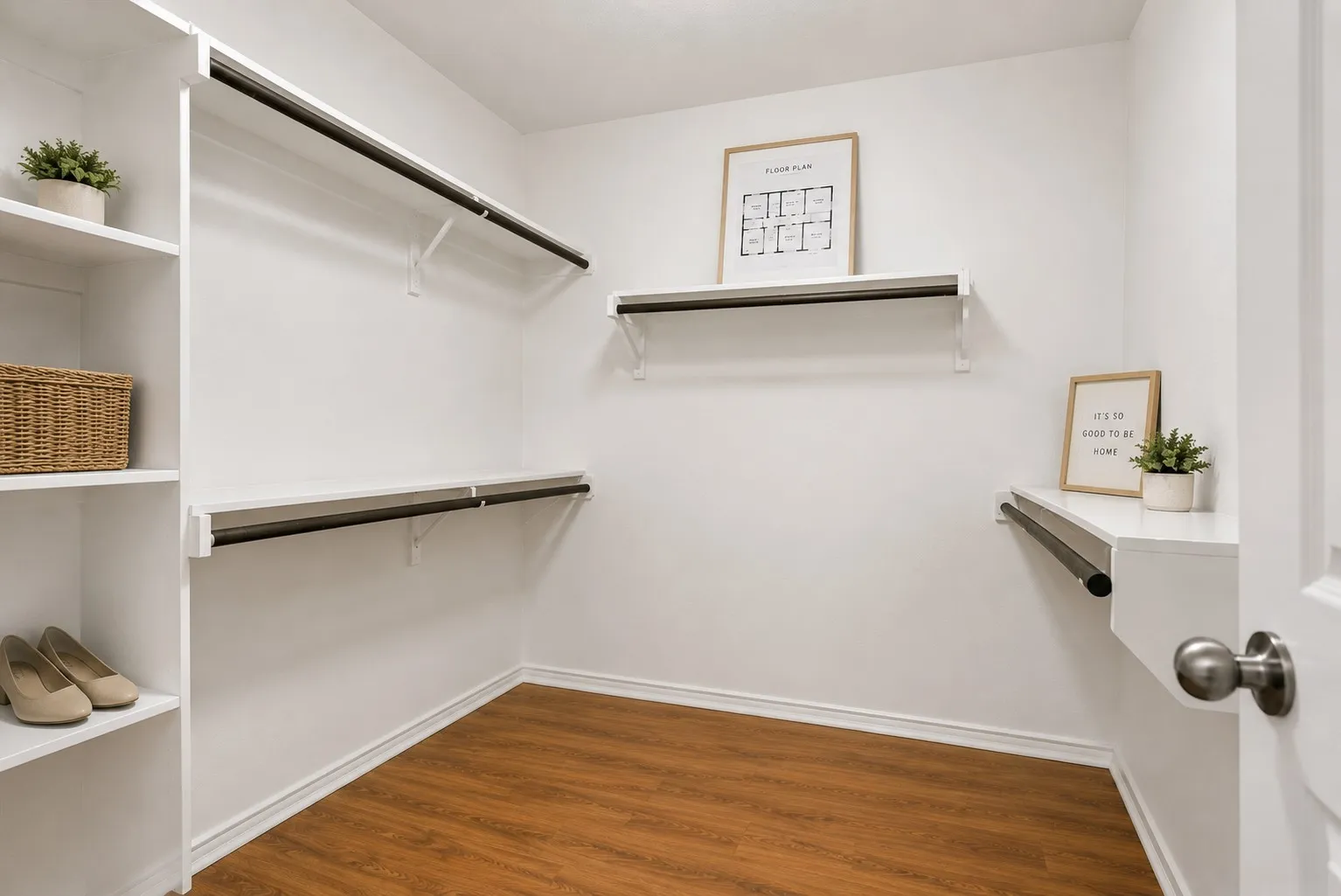 Large walk-in closet