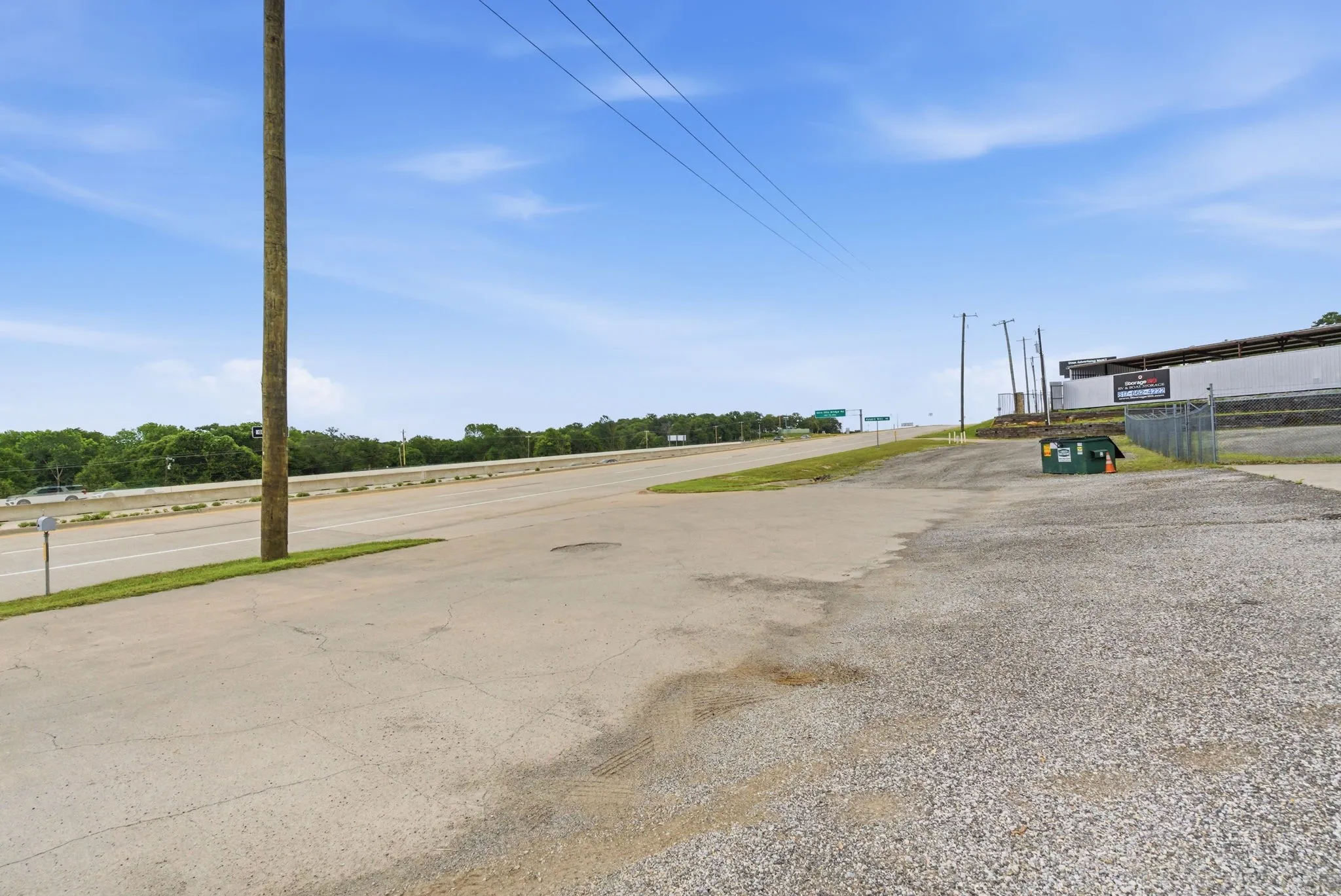 Industrial For Sale in Tarrant County , 10901 Jacksboro Highway, Fort Worth, Texas 76135, 0, 0, Garage spaces, 6,775 Sqft, built in 1980, mls#21293654, Real Estate Agent in Fort Worth, Homes For Sale in Tarrant county, Homes For Sale in Fort Worth, Realtor in Fort Worth Texas, Real Estate Brokerage Independent Realty Texas, Luminita Cordes Realtor