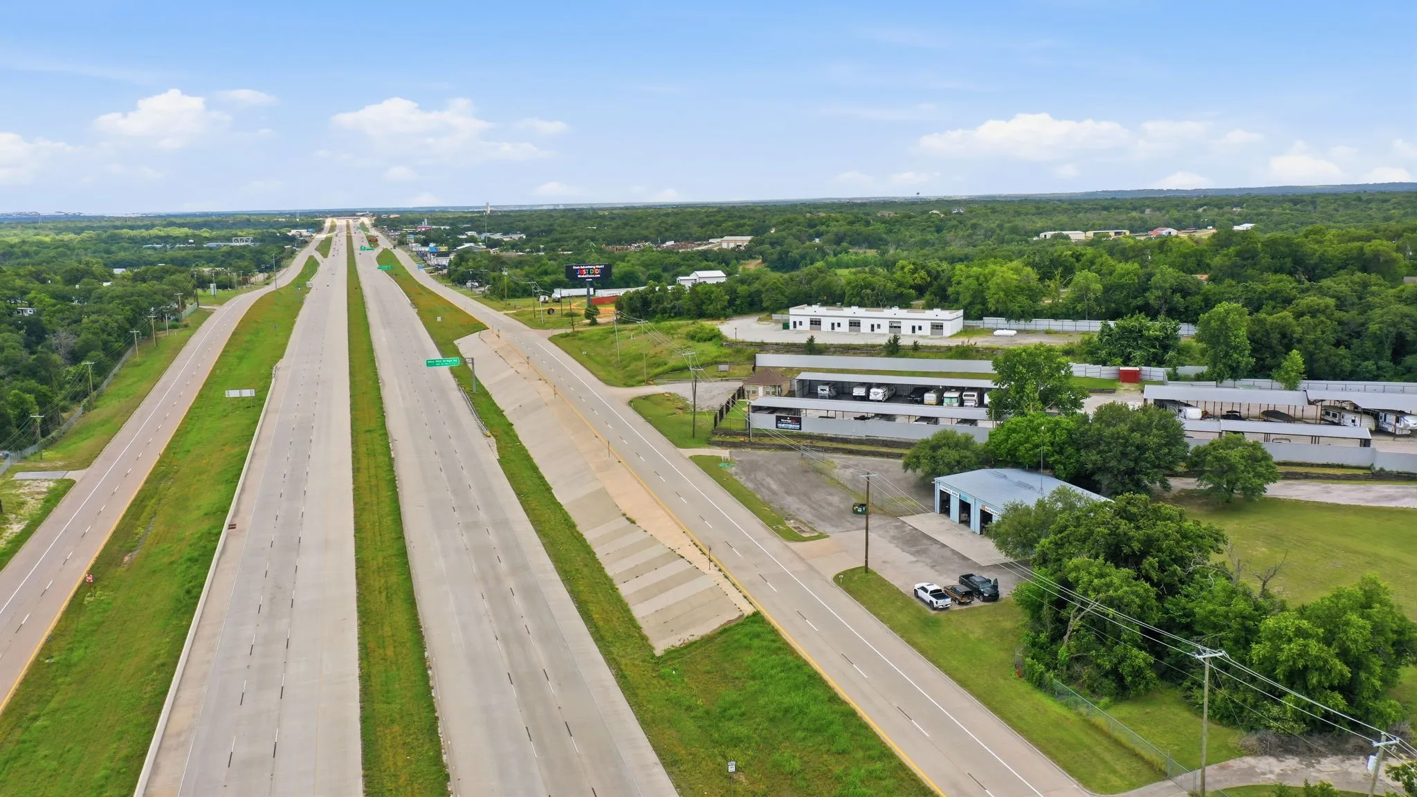 Industrial For Sale in Tarrant County , 10901 Jacksboro Highway, Fort Worth, Texas 76135, 0, 0, Garage spaces, 6,775 Sqft, built in 1980, mls#21293654, Real Estate Agent in Fort Worth, Homes For Sale in Tarrant county, Homes For Sale in Fort Worth, Realtor in Fort Worth Texas, Real Estate Brokerage Independent Realty Texas, Luminita Cordes Realtor