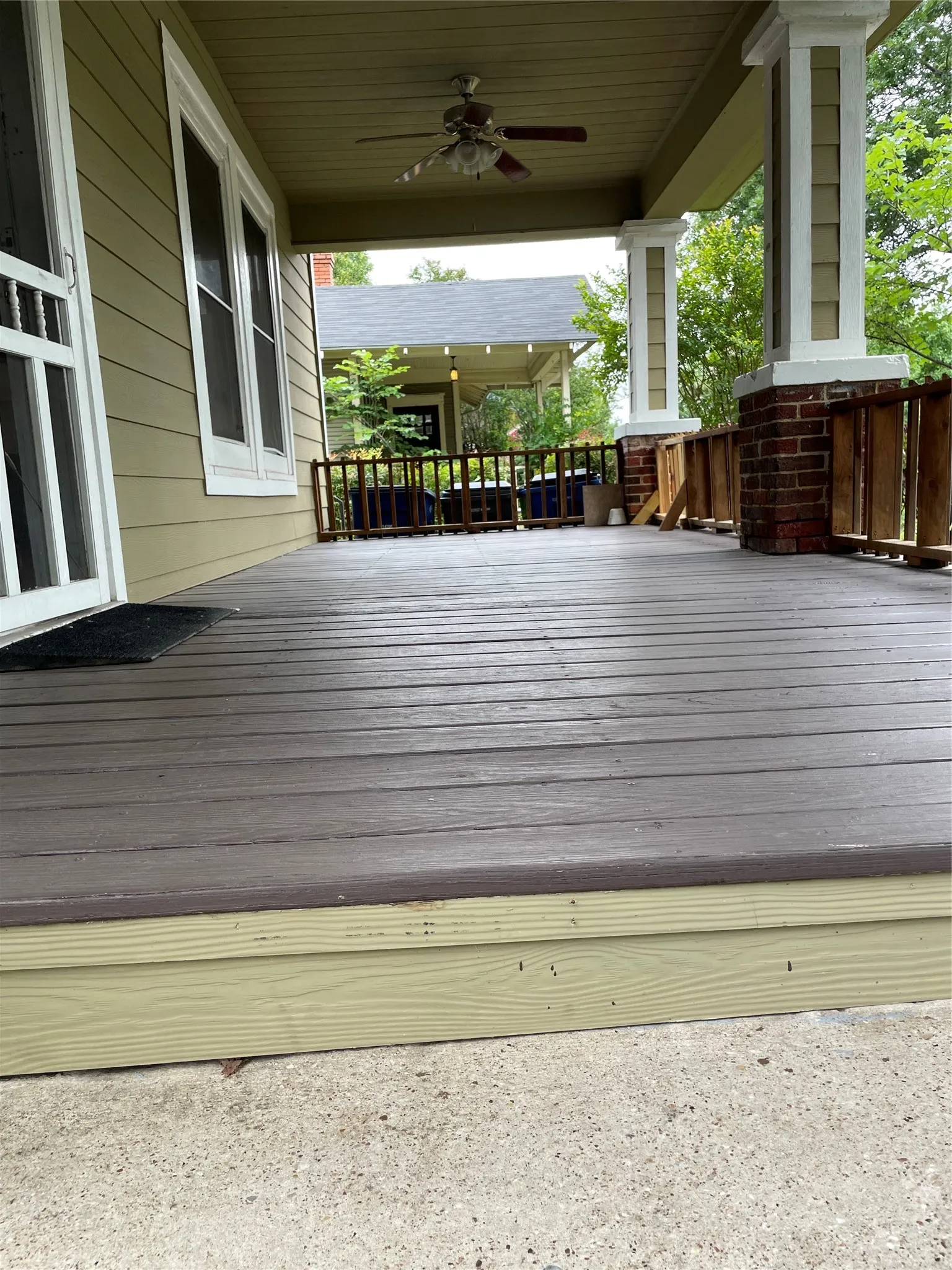 Single Family Residence For Sale in Dallas County , 229 N Marlborough Avenue, Dallas, Texas 75208, 5 Bedroom, 3 Bathroom, 2 Garage spaces, 2,280 Sqft, built in 1914, mls#21293643, Real Estate Agent in Dallas, Homes For Sale in Dallas county, Homes For Sale in Dallas, Realtor in Dallas Texas, Real Estate Brokerage Independent Realty Texas, Luminita Cordes Realtor
