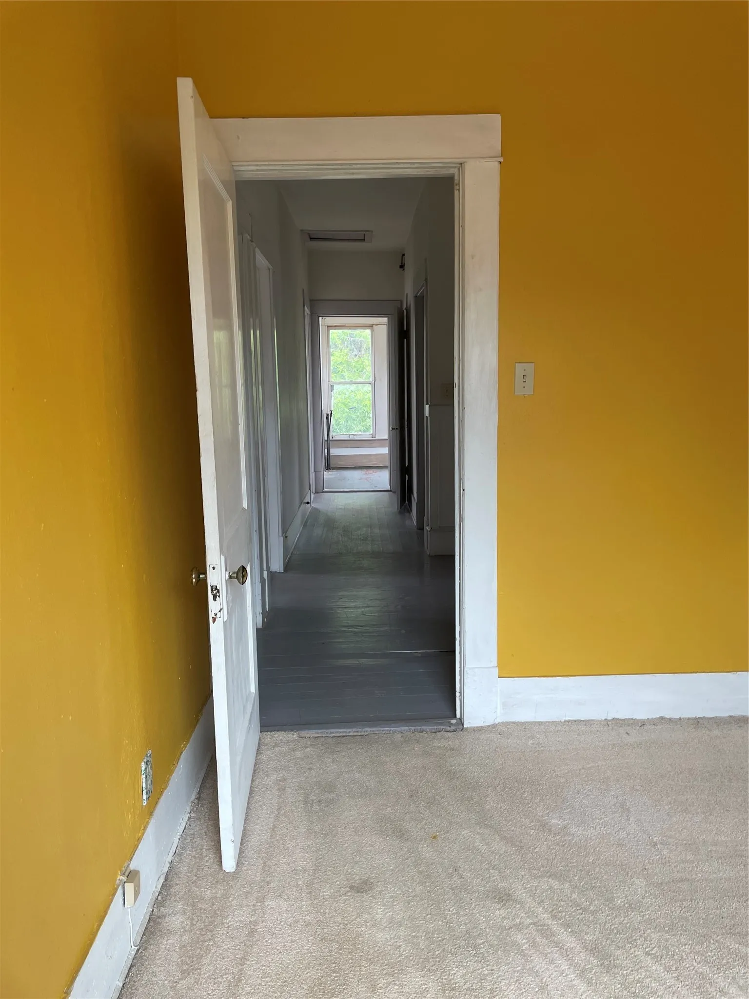 Single Family Residence For Sale in Dallas County , 229 N Marlborough Avenue, Dallas, Texas 75208, 5 Bedroom, 3 Bathroom, 2 Garage spaces, 2,280 Sqft, built in 1914, mls#21293643, Real Estate Agent in Dallas, Homes For Sale in Dallas county, Homes For Sale in Dallas, Realtor in Dallas Texas, Real Estate Brokerage Independent Realty Texas, Luminita Cordes Realtor