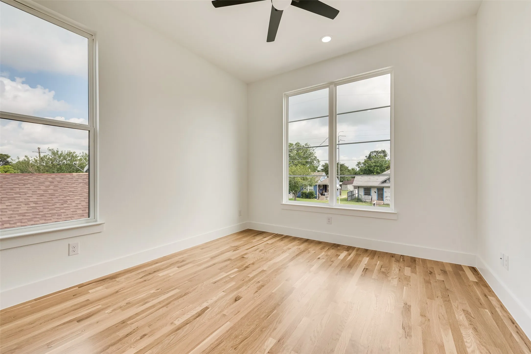 Single Family Residence For Sale in Dallas County , 1220 Walmsley Avenue, Dallas, Texas 75208, 4 Bedroom, 4 Bathroom, 2 Garage spaces, 2,869 Sqft, built in 2026, mls#21293788, Real Estate Agent in Dallas, Homes For Sale in Dallas county, Homes For Sale in Dallas, Realtor in Dallas Texas, Real Estate Brokerage Independent Realty Texas, Luminita Cordes Realtor