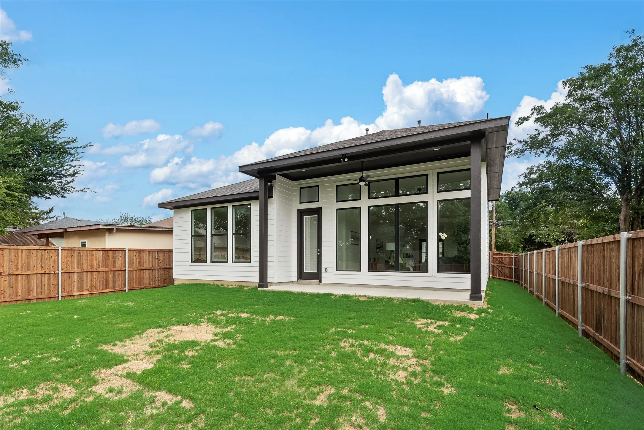 Single Family Residence For Sale in Dallas County , 1220 Walmsley Avenue, Dallas, Texas 75208, 4 Bedroom, 4 Bathroom, 2 Garage spaces, 2,869 Sqft, built in 2026, mls#21293788, Real Estate Agent in Dallas, Homes For Sale in Dallas county, Homes For Sale in Dallas, Realtor in Dallas Texas, Real Estate Brokerage Independent Realty Texas, Luminita Cordes Realtor
