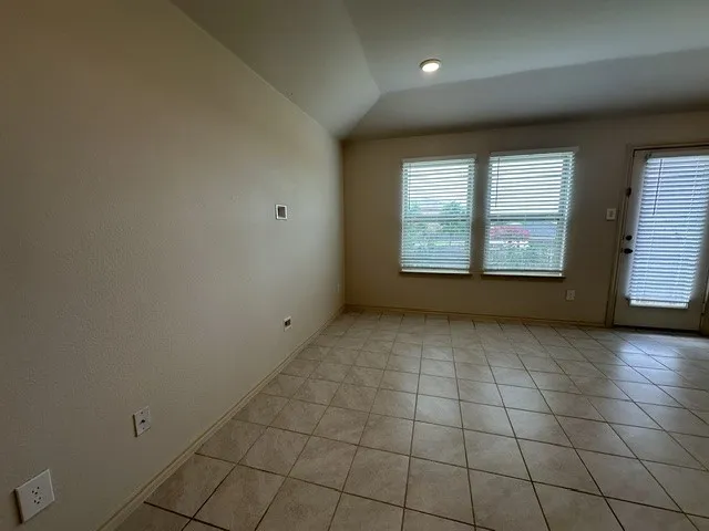 Single Family Residence For Rent in Collin County , 1202 MEADOW WOOD, Princeton, Texas 75407, 5 Bedroom, 2 Bathroom, 2 Garage spaces, 2,044 Sqft, built in 2018, mls#21293796, Real Estate Agent in Princeton, Homes For Rent in Collin county, Homes For Rent in Princeton, Realtor in Princeton Texas, Real Estate Brokerage Independent Realty Texas, Luminita Cordes Realtor