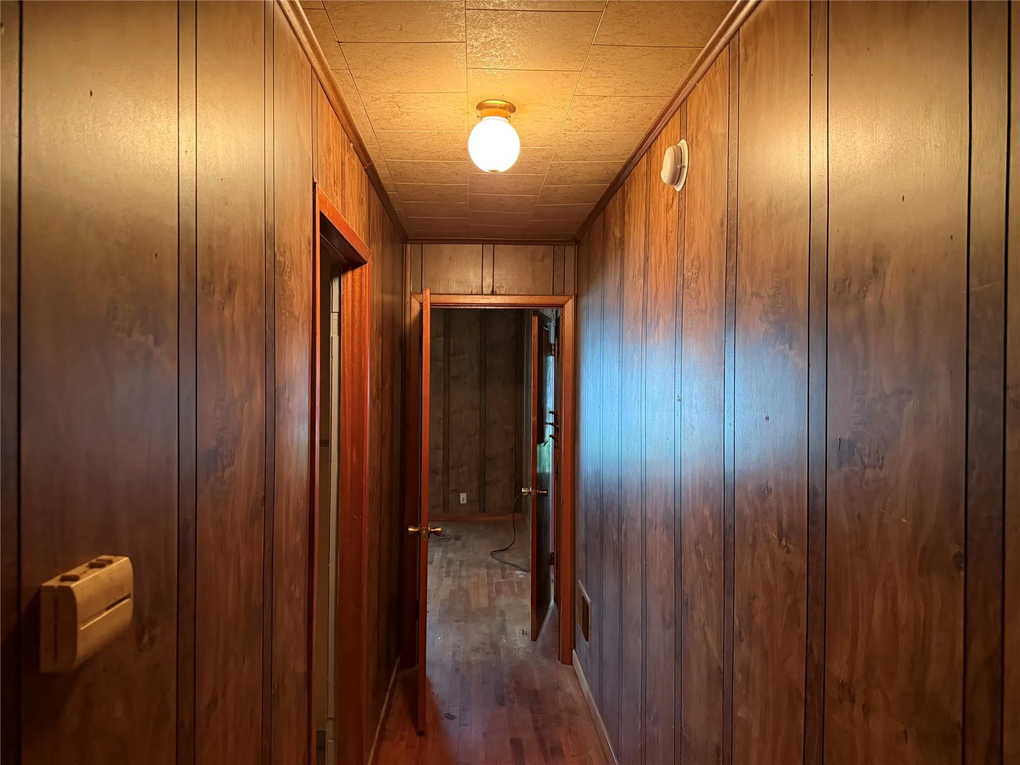 Single Family Residence For Sale in Erath County , 317 Hurt Street, Dublin, Texas 76446, 4 Bedroom, 2 Bathroom, Garage spaces, 1,480 Sqft, built in 1900, mls#21293800, Real Estate Agent in Dublin, Homes For Sale in Erath county, Homes For Sale in Dublin, Realtor in Dublin Texas, Real Estate Brokerage Independent Realty Texas, Luminita Cordes Realtor