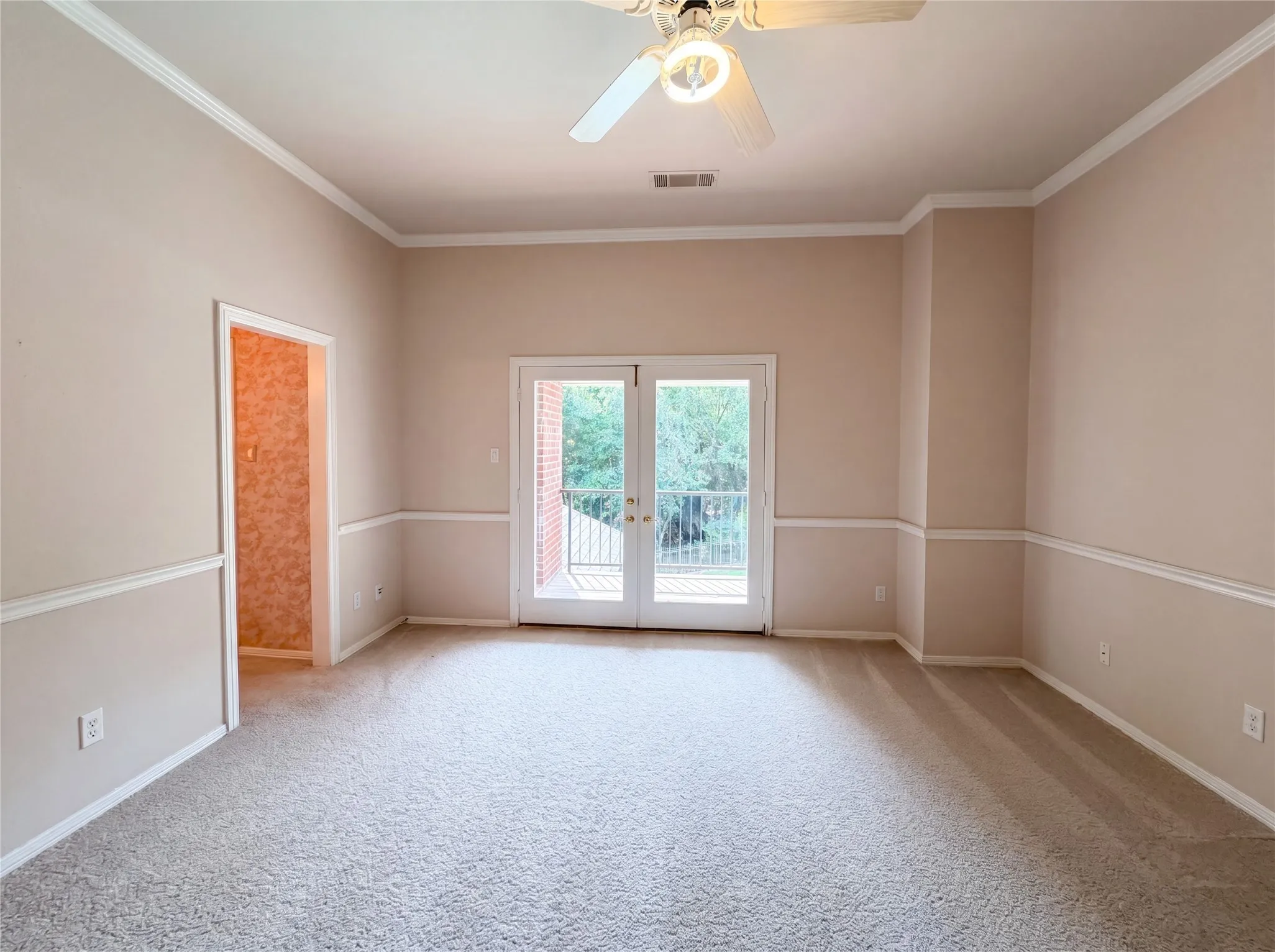 Single Family Residence For Sale in Dallas County , 2533 Vista Creek Court, Garland, Texas 75044, 5 Bedroom, 4 Bathroom, 3 Garage spaces, 4,331 Sqft, built in 1995, mls#21293809, Real Estate Agent in Garland, Homes For Sale in Dallas county, Homes For Sale in Garland, Realtor in Garland Texas, Real Estate Brokerage Independent Realty Texas, Luminita Cordes Realtor
