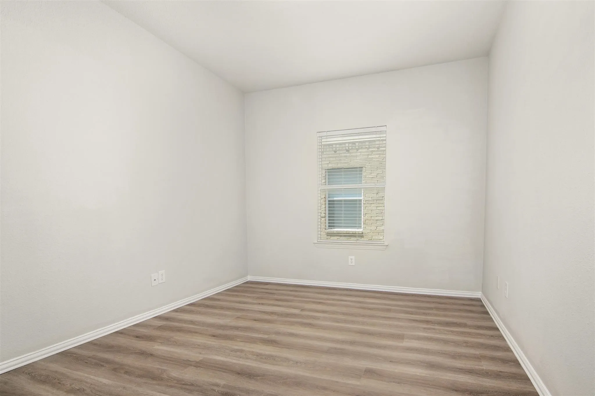 Single Family Residence For Rent in Denton County , 14541 Little Anne Drive, Little Elm, Texas 75068, 3 Bedroom, 2 Bathroom, 2 Garage spaces, 1,758 Sqft, built in 2003, mls#21293812, Real Estate Agent in Little Elm, Homes For Rent in Denton county, Homes For Rent in Little Elm, Realtor in Little Elm Texas, Real Estate Brokerage Independent Realty Texas, Luminita Cordes Realtor