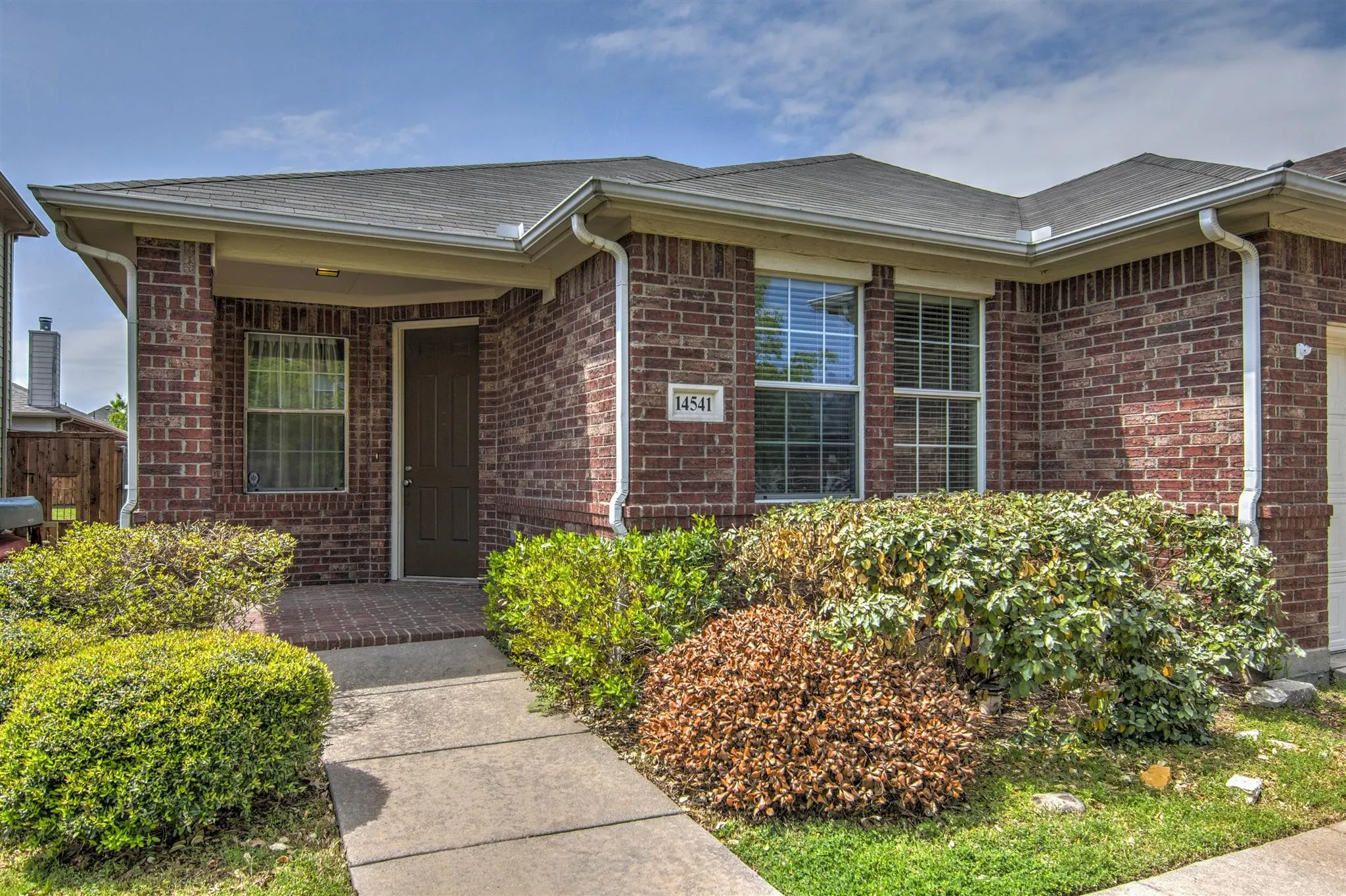 Single Family Residence For Rent in Denton County , 14541 Little Anne Drive, Little Elm, Texas 75068, 3 Bedroom, 2 Bathroom, 2 Garage spaces, 1,758 Sqft, built in 2003, mls#21293812, Real Estate Agent in Little Elm, Homes For Rent in Denton county, Homes For Rent in Little Elm, Realtor in Little Elm Texas, Real Estate Brokerage Independent Realty Texas, Luminita Cordes Realtor