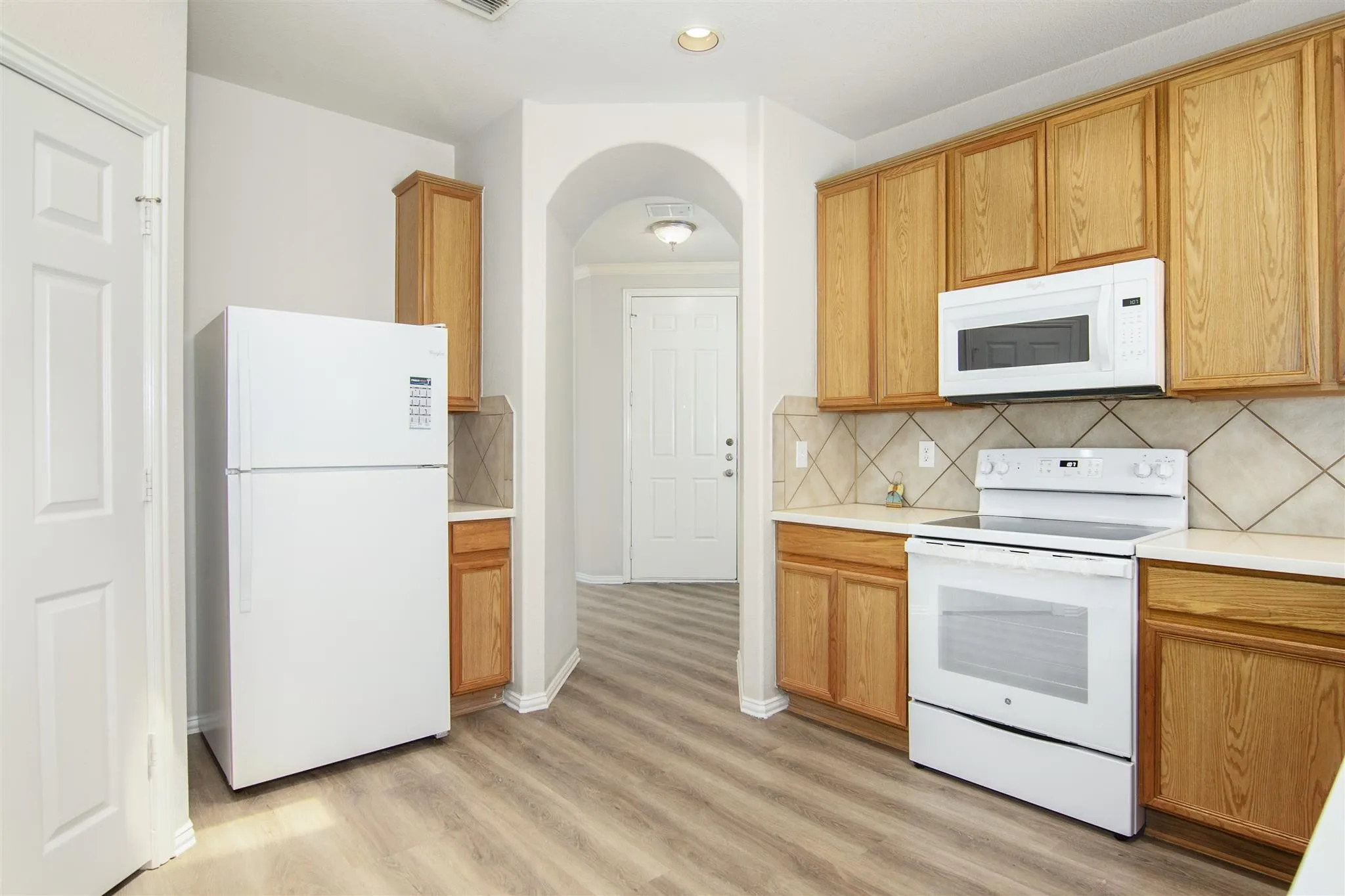 Single Family Residence For Rent in Denton County , 14541 Little Anne Drive, Little Elm, Texas 75068, 3 Bedroom, 2 Bathroom, 2 Garage spaces, 1,758 Sqft, built in 2003, mls#21293812, Real Estate Agent in Little Elm, Homes For Rent in Denton county, Homes For Rent in Little Elm, Realtor in Little Elm Texas, Real Estate Brokerage Independent Realty Texas, Luminita Cordes Realtor