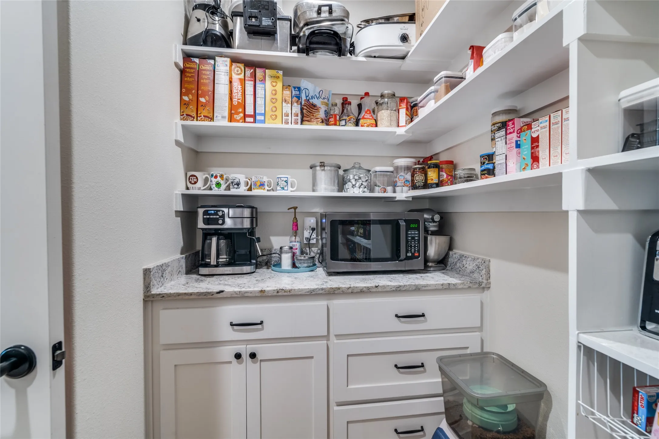 perfect to store small appliances