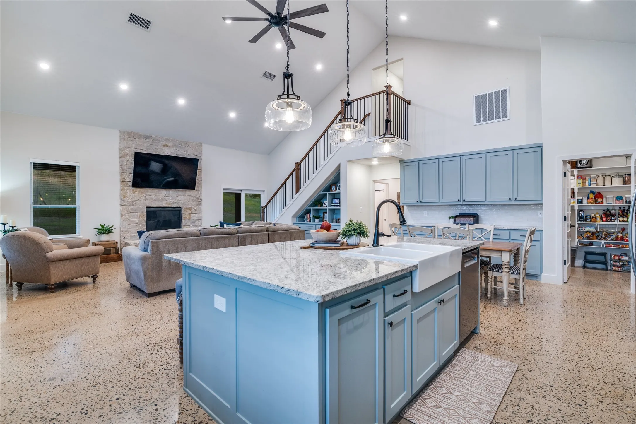 Farm For Sale in Collin County , 1656 County Road 604, Farmersville, Texas 75442, 3 Bedroom, 4 Bathroom, 2 Garage spaces, 2,832 Sqft, built in 2023, mls#21293721, Real Estate Agent in Farmersville, Homes For Sale in Collin county, Homes For Sale in Farmersville, Realtor in Farmersville Texas, Real Estate Brokerage Independent Realty Texas, Luminita Cordes Realtor