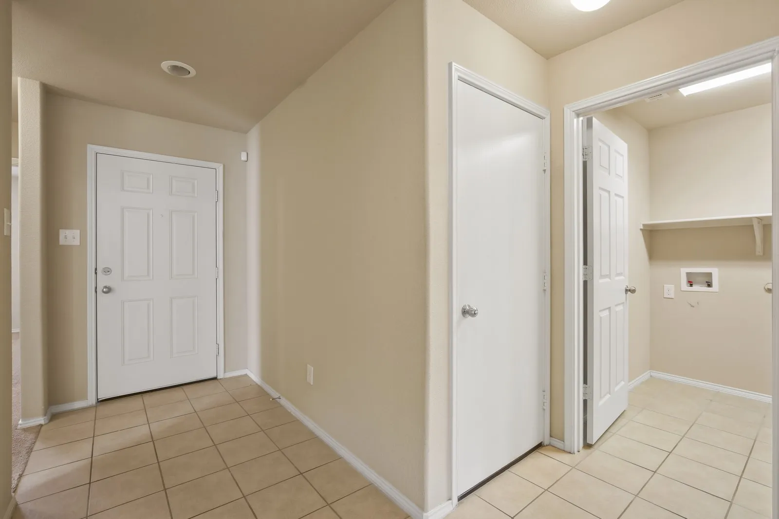 Single Family Residence For Rent in Denton County , 1433 Willoughby Way, Little Elm, Texas 75068, 3 Bedroom, 2 Bathroom, 2 Garage spaces, 1,638 Sqft, built in 2011, mls#21293817, Real Estate Agent in Little Elm, Homes For Rent in Denton county, Homes For Rent in Little Elm, Realtor in Little Elm Texas, Real Estate Brokerage Independent Realty Texas, Luminita Cordes Realtor