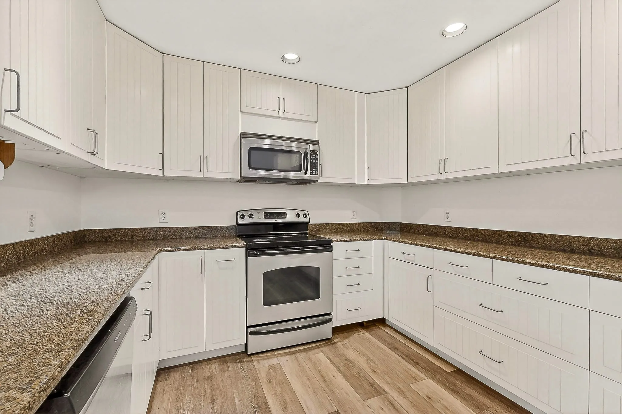 Single Family Residence For Sale in Kaufman County , 30927 Fm 429, Terrell, Texas 75161, 3 Bedroom, 3 Bathroom, Garage spaces, 2,330 Sqft, built in 2005, Price $515,000, mls#21292140, Real Estate Agent in Terrell, Homes For Sale in Kaufman county, Homes For Sale in Terrell, Realtor in Terrell Texas, Real Estate Brokerage Independent Realty Texas, Luminita Cordes Realtor