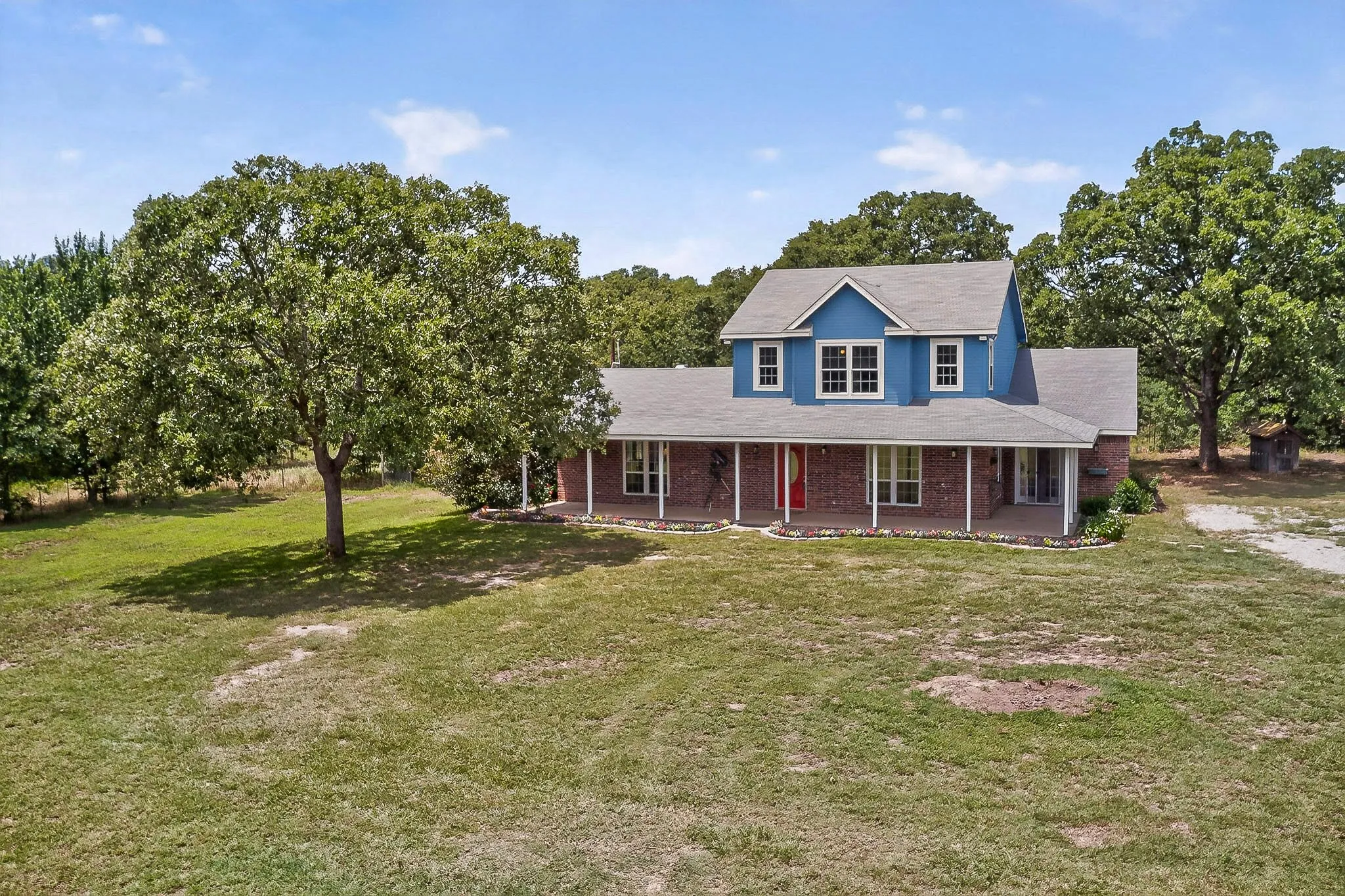 Single Family Residence For Sale in Kaufman County , 30927 Fm 429, Terrell, Texas 75161, 3 Bedroom, 3 Bathroom, Garage spaces, 2,330 Sqft, built in 2005, Price $515,000, mls#21292140, Real Estate Agent in Terrell, Homes For Sale in Kaufman county, Homes For Sale in Terrell, Realtor in Terrell Texas, Real Estate Brokerage Independent Realty Texas, Luminita Cordes Realtor