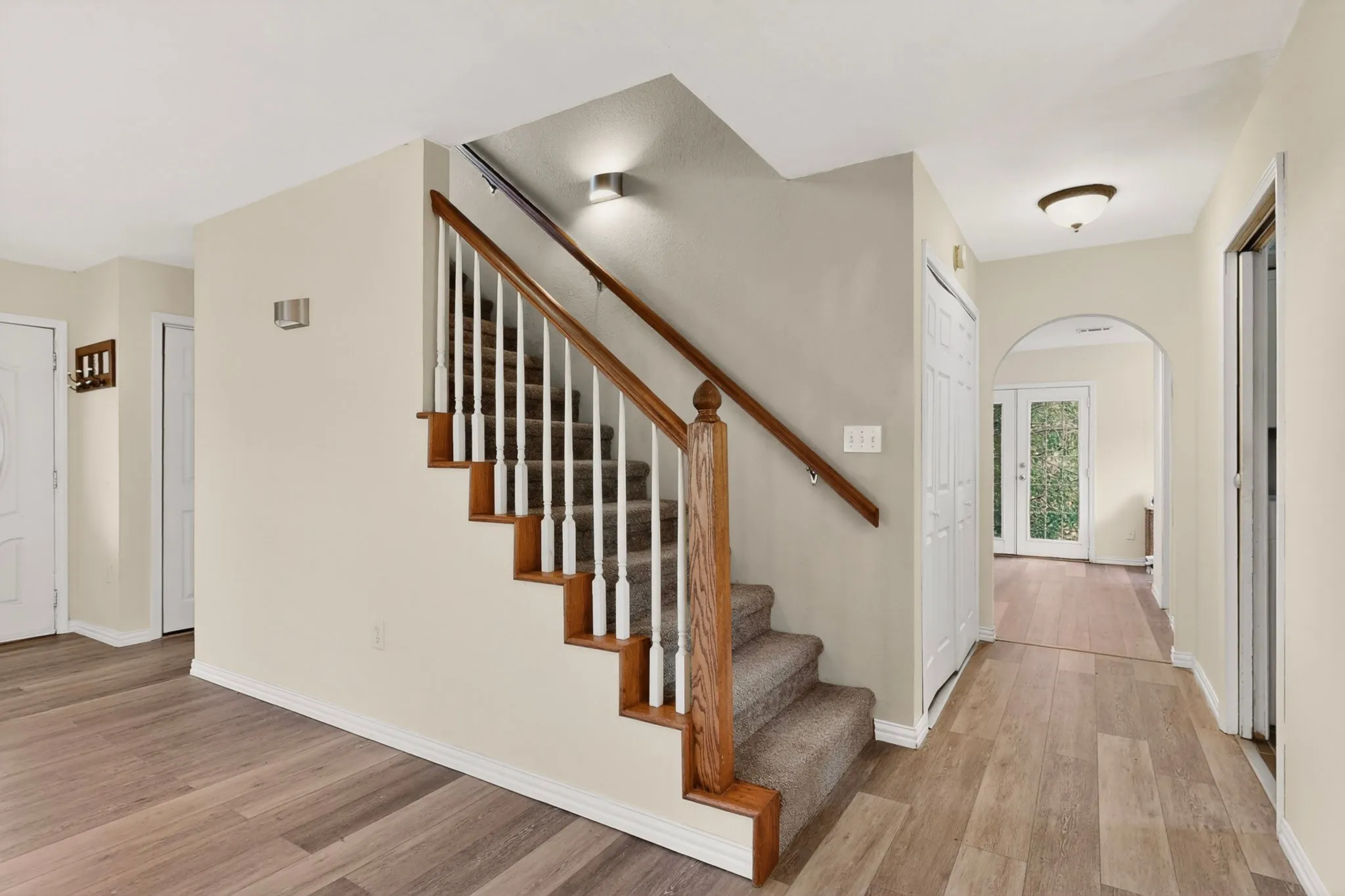 Single Family Residence For Sale in Kaufman County , 30927 Fm 429, Terrell, Texas 75161, 3 Bedroom, 3 Bathroom, Garage spaces, 2,330 Sqft, built in 2005, Price $515,000, mls#21292140, Real Estate Agent in Terrell, Homes For Sale in Kaufman county, Homes For Sale in Terrell, Realtor in Terrell Texas, Real Estate Brokerage Independent Realty Texas, Luminita Cordes Realtor