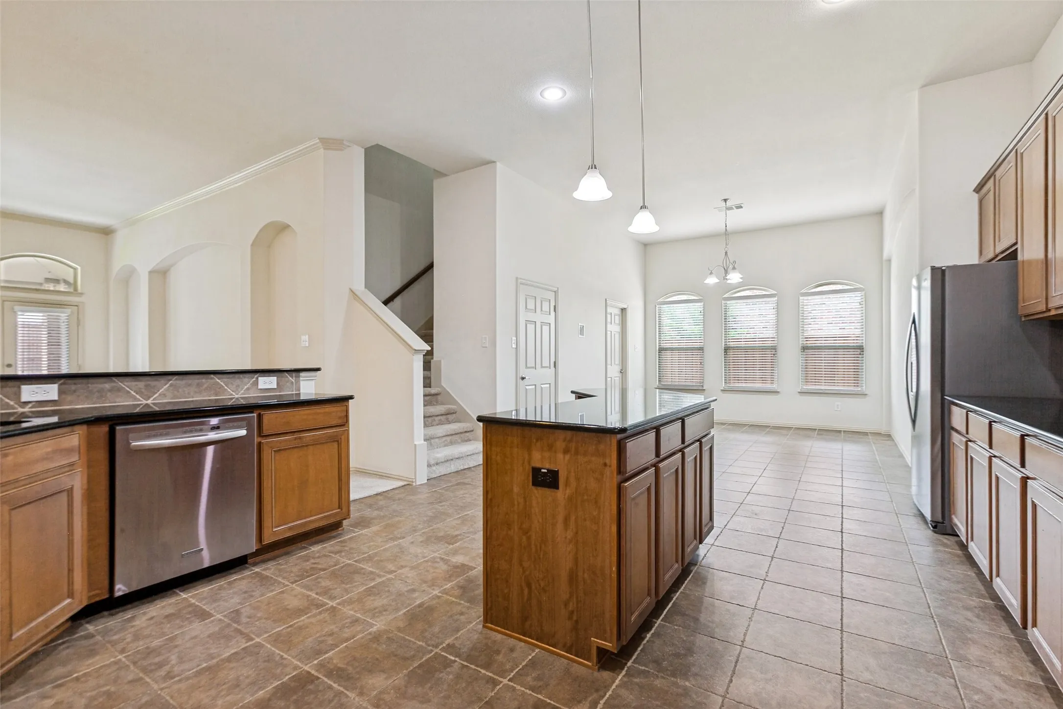 Single Family Residence For Sale in Collin County , 520 Smoke Tree Drive, Murphy, Texas 75094, 4 Bedroom, 4 Bathroom, 2 Garage spaces, 3,957 Sqft, built in 2008, mls#21293824, Real Estate Agent in Murphy, Homes For Sale in Collin county, Homes For Sale in Murphy, Realtor in Murphy Texas, Real Estate Brokerage Independent Realty Texas, Luminita Cordes Realtor
