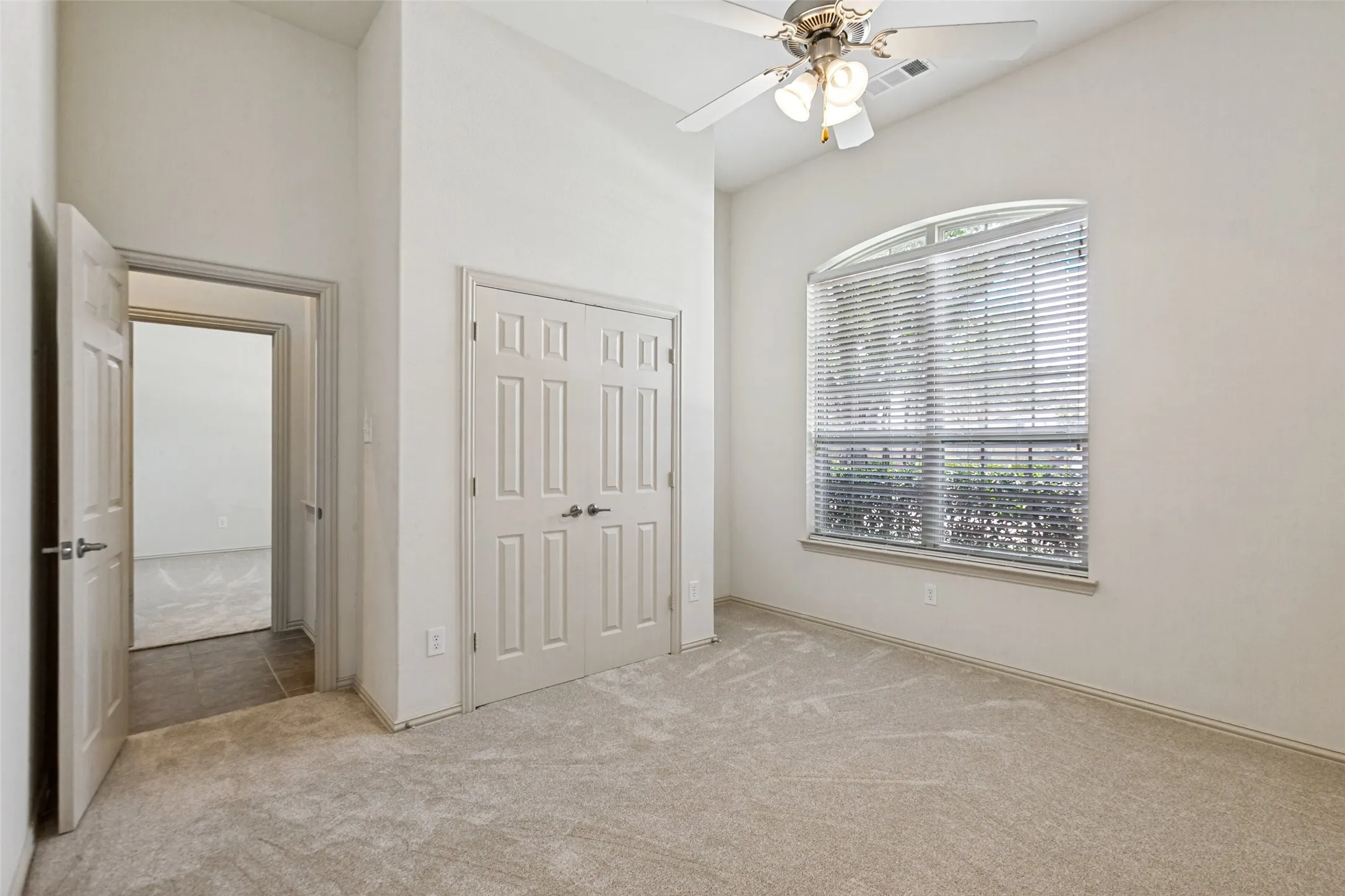 Single Family Residence For Sale in Collin County , 520 Smoke Tree Drive, Murphy, Texas 75094, 4 Bedroom, 4 Bathroom, 2 Garage spaces, 3,957 Sqft, built in 2008, mls#21293824, Real Estate Agent in Murphy, Homes For Sale in Collin county, Homes For Sale in Murphy, Realtor in Murphy Texas, Real Estate Brokerage Independent Realty Texas, Luminita Cordes Realtor