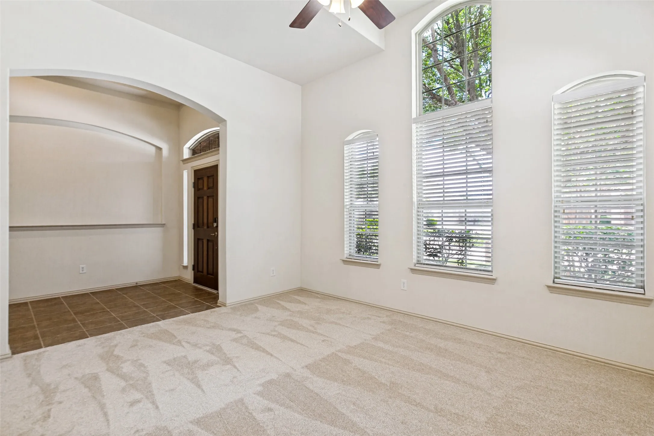 Single Family Residence For Sale in Collin County , 520 Smoke Tree Drive, Murphy, Texas 75094, 4 Bedroom, 4 Bathroom, 2 Garage spaces, 3,957 Sqft, built in 2008, mls#21293824, Real Estate Agent in Murphy, Homes For Sale in Collin county, Homes For Sale in Murphy, Realtor in Murphy Texas, Real Estate Brokerage Independent Realty Texas, Luminita Cordes Realtor